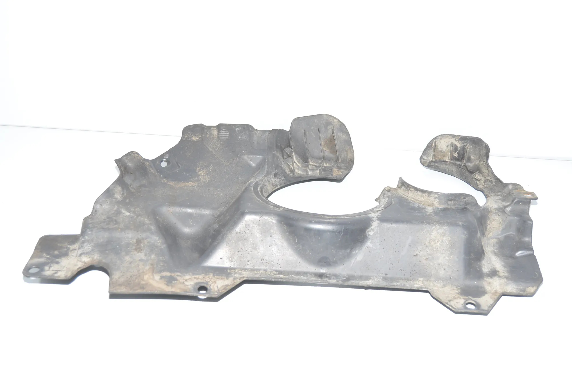 Control Arm Cover – OEM 2990818 · BMW X1 (E84) BMW X1 (E84) xDrive 18 d 2009 – 4