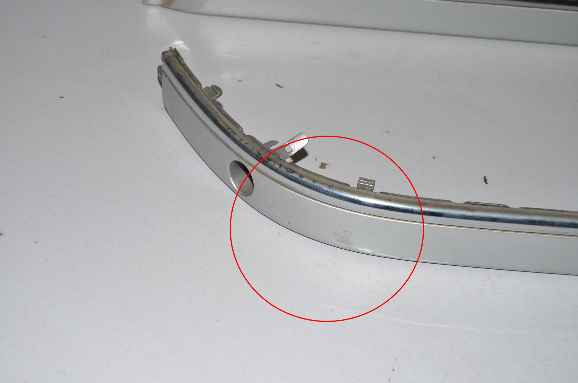Rear Right Bumper Molding – OEM 7005905 · BMW 5 Touring (E39) BMW 5 Touring (E39) 520 d 2002 – 2