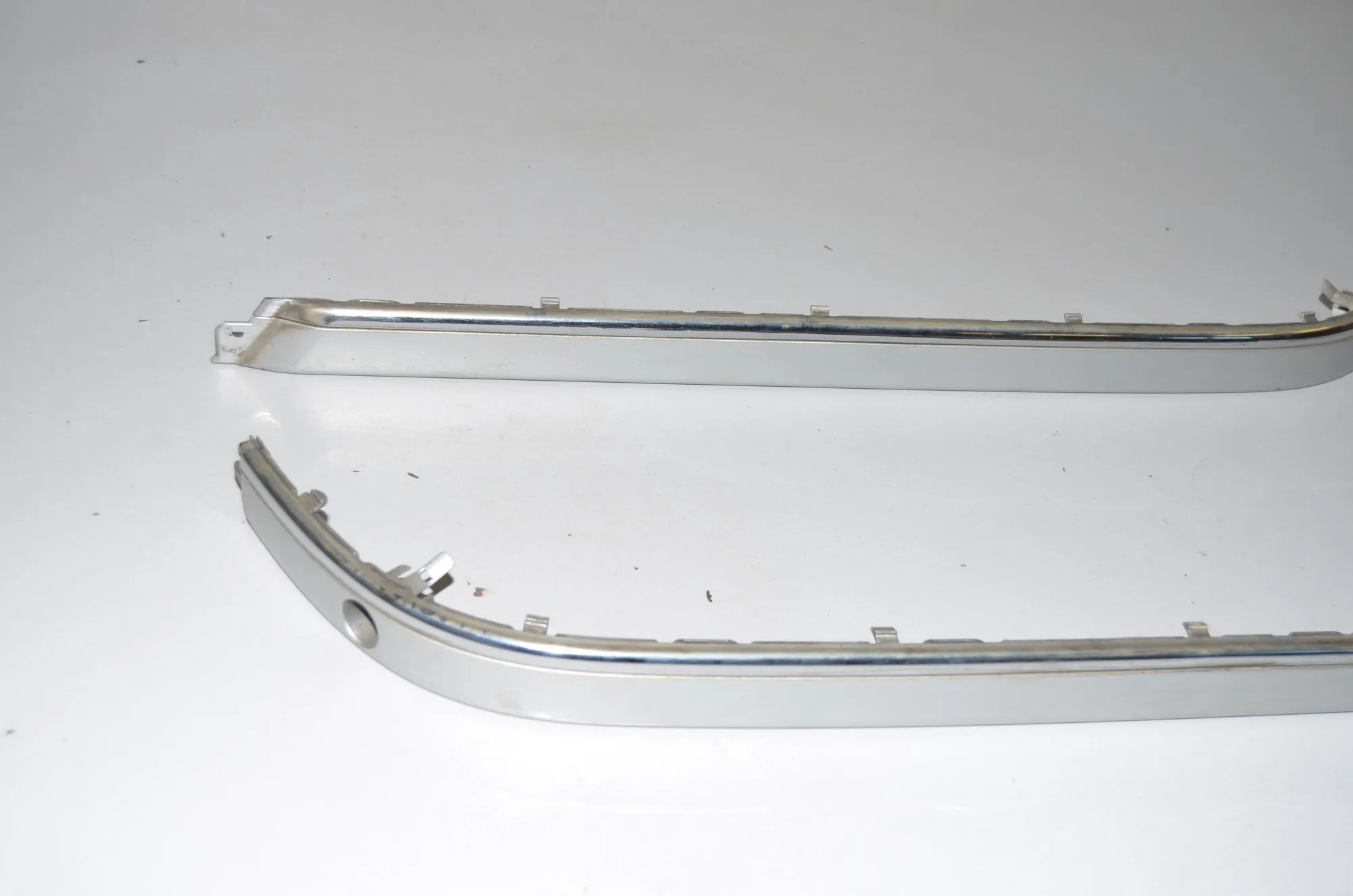 Rear Right Bumper Molding – OEM 7005905 · BMW 5 Touring (E39) BMW 5 Touring (E39) 520 d 2002 – 6