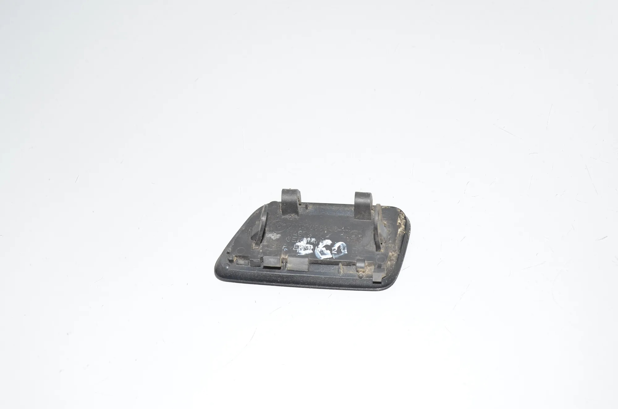 Right Side Headlight Washer Cover Cap – OEM 7056946 · BMW 5 (E60) BMW 5 (E60) 520 d 2007 – 3