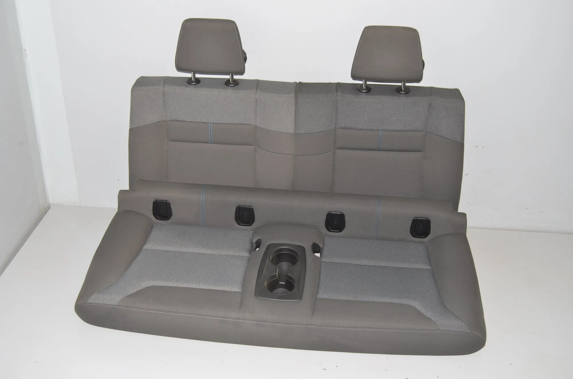 Rear Seat – OEM 52207422008 · BMW i3 (I01) BMW i3 (I01) Electric 2016