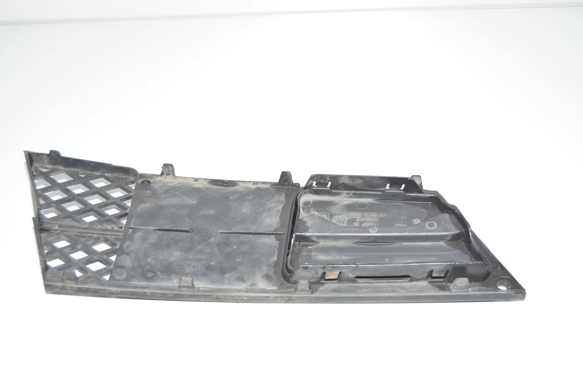 Front Left Grill – OEM 7178099 · BMW 5 (E60) BMW 5 (E60) 520 d 2007 – 3
