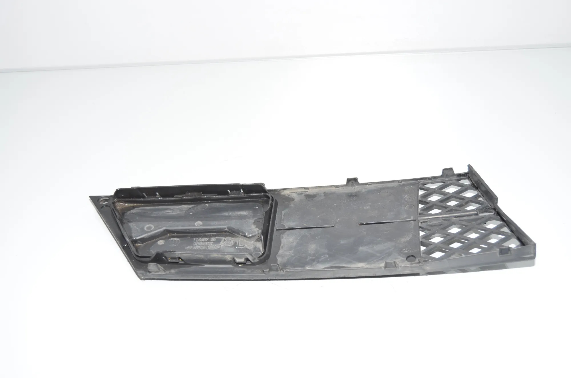 Front Left Grill – OEM 7178099 · BMW 5 (E60) BMW 5 (E60) 520 d 2007 – 4