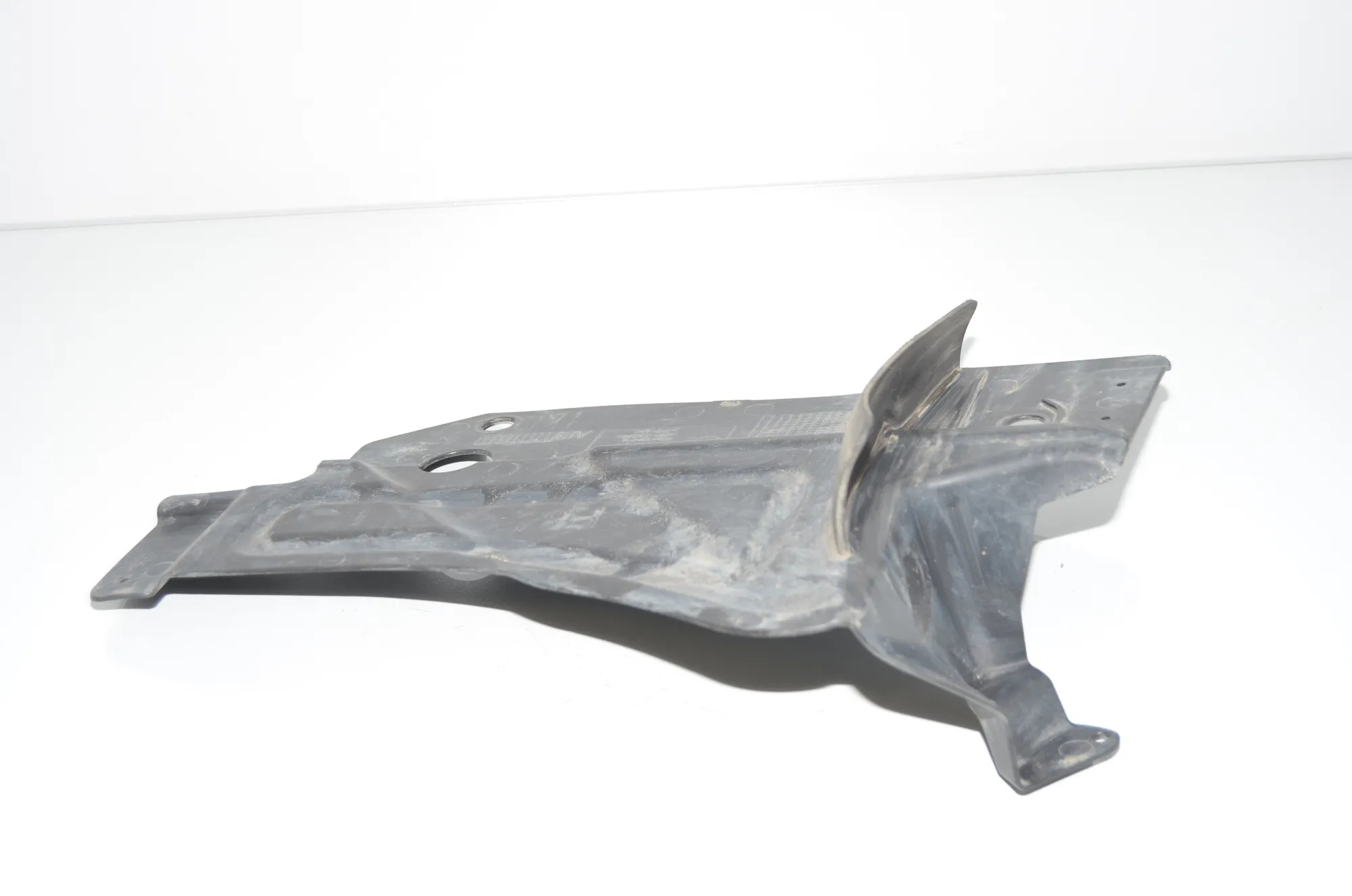 Rear Left Underbody Cover – OEM 51752991165 · BMW X1 (E84) BMW X1 (E84) sDrive 16 d 2012 – 3