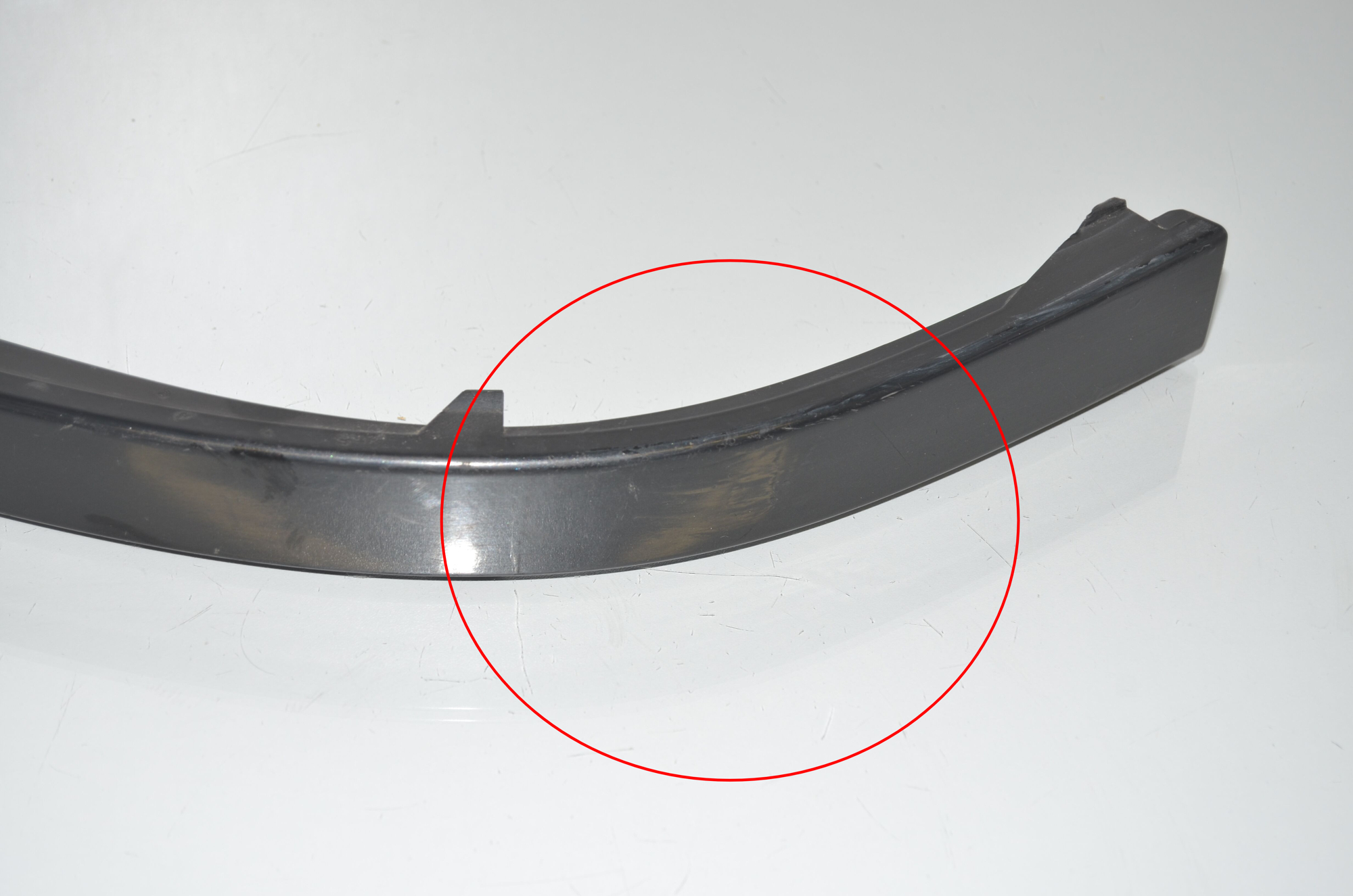 Rear Left Bumper Molding – OEM 7012287 · BMW 7 (E65, E66, E67) BMW 7 (E65, E66, E67) 730 d 2002 – 6