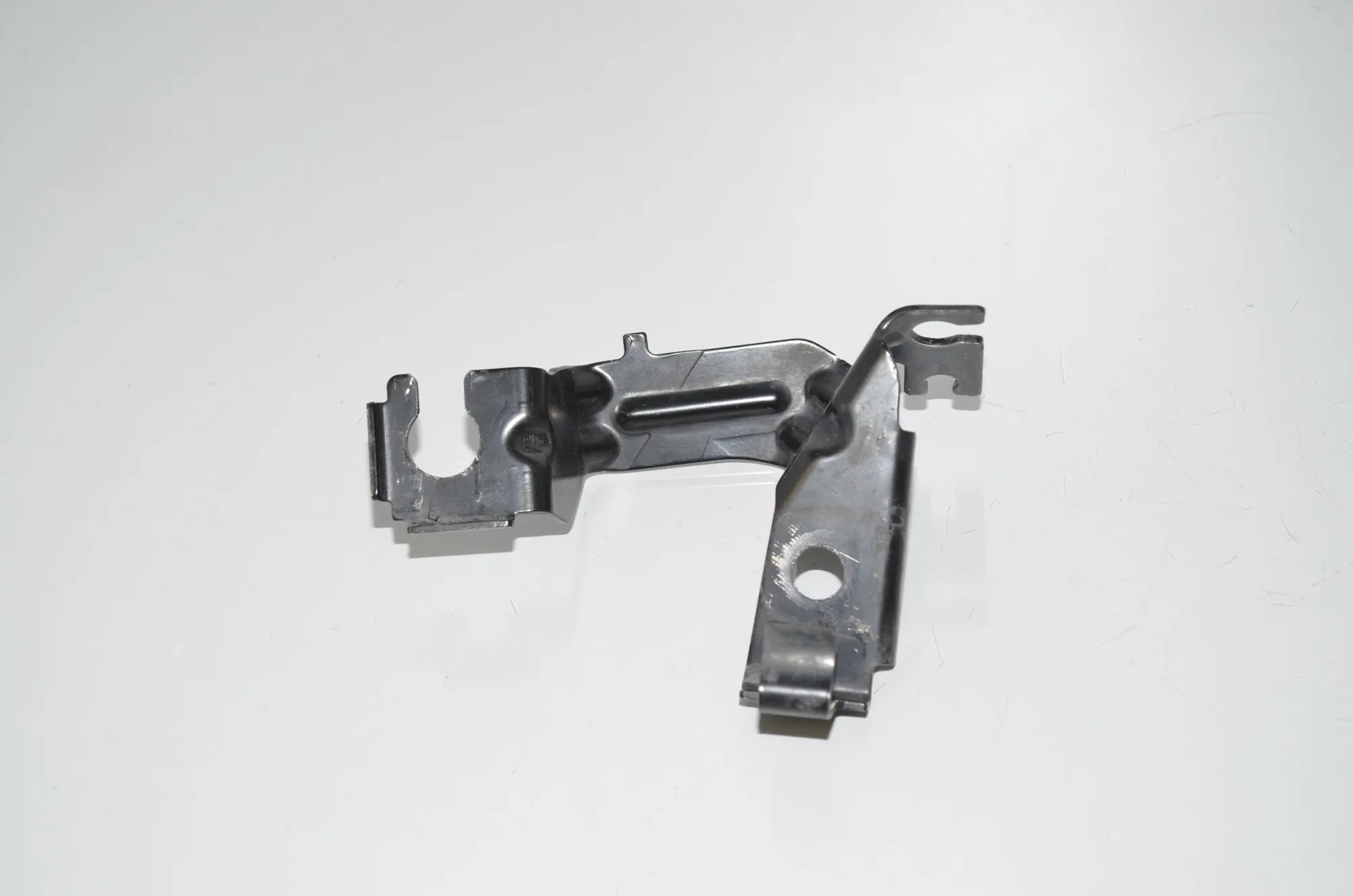 Bracket – OEM 6799309 · BMW i3 (I01) s Electric 2020