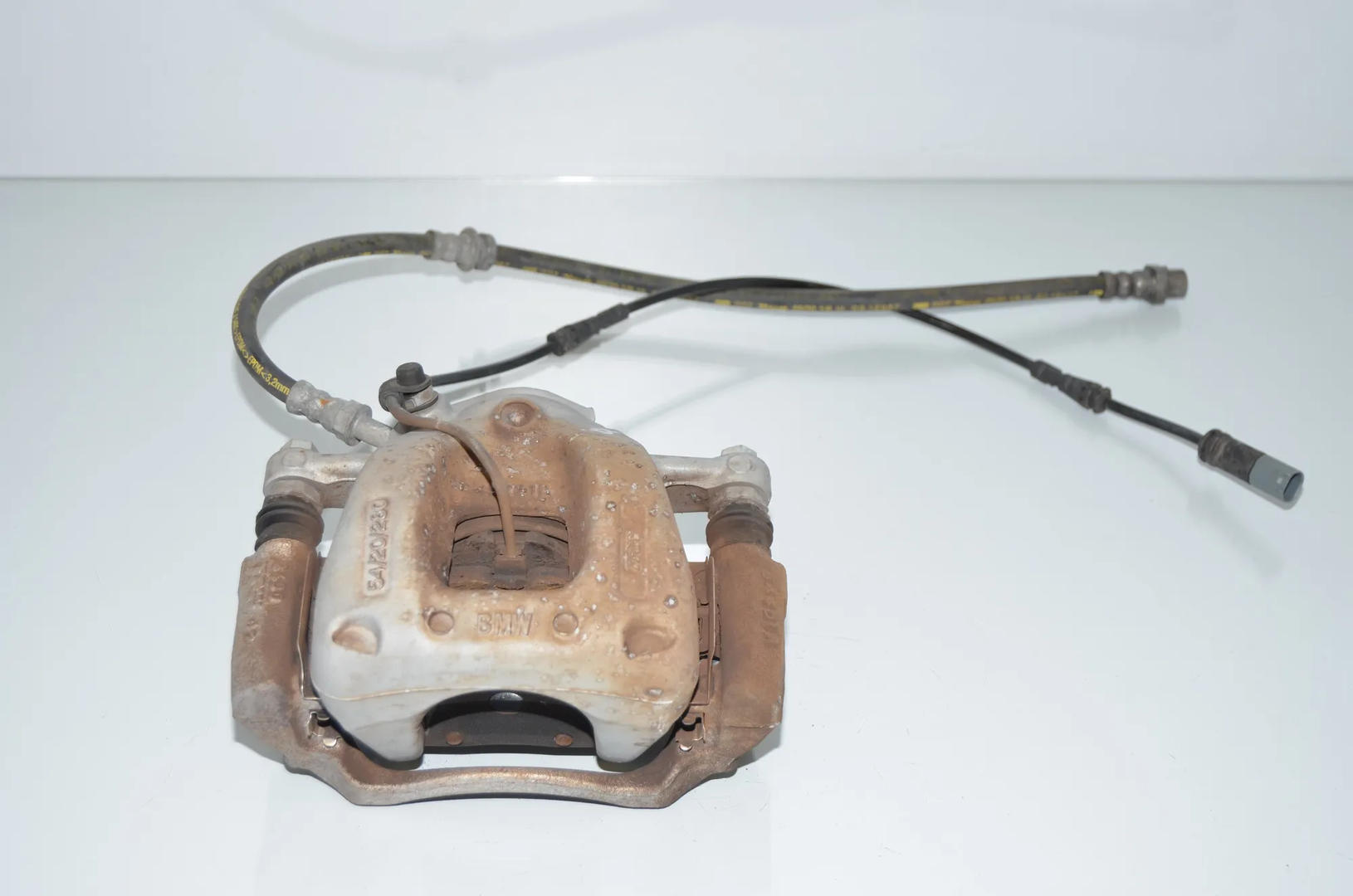 Front Left Brake Caliper – OEM 34116860269 · BMW i3 (I01) s Electric 2020 – 4