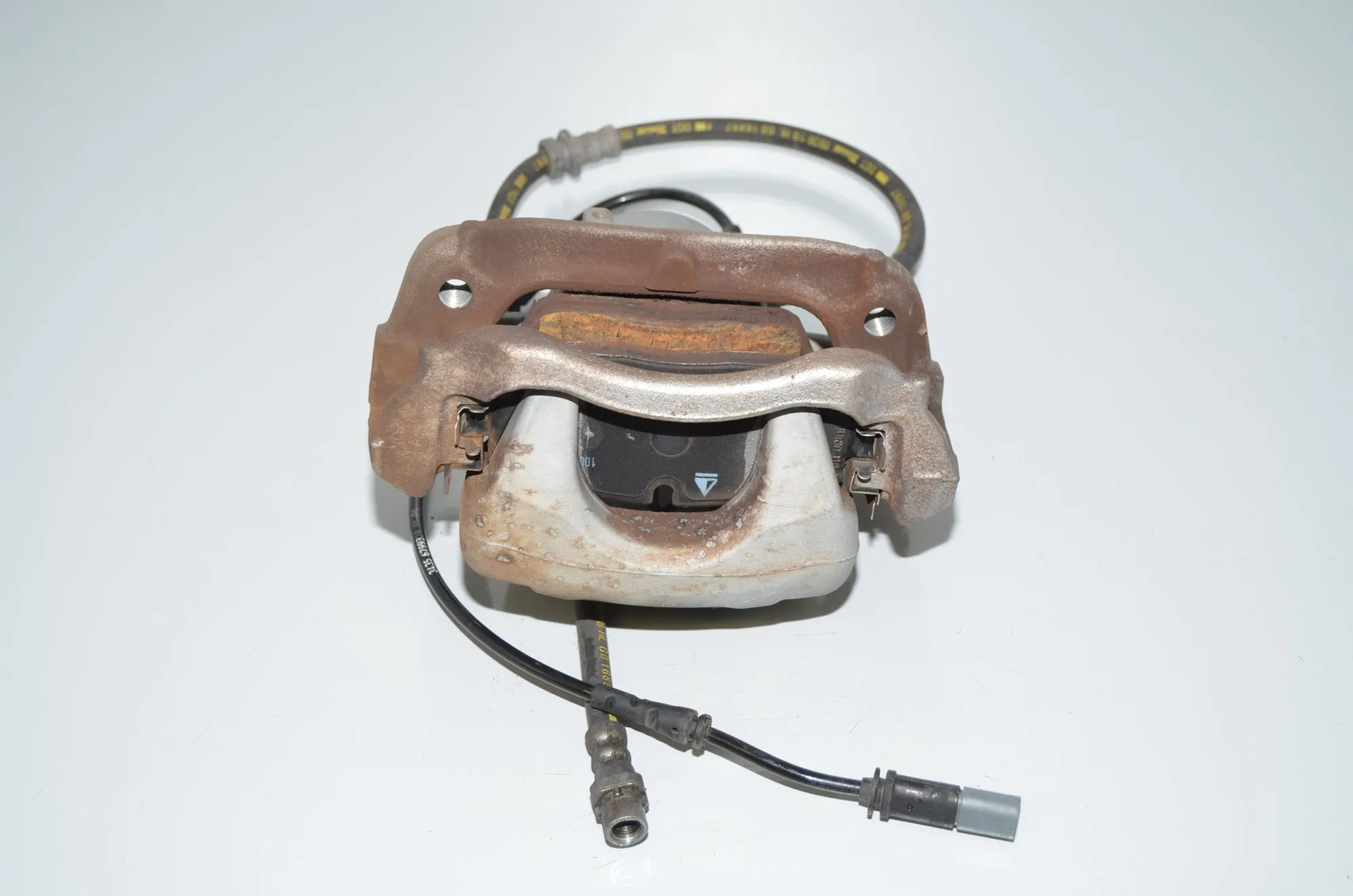 Front Left Brake Caliper – OEM 34116860269 · BMW i3 (I01) s Electric 2020 – 2
