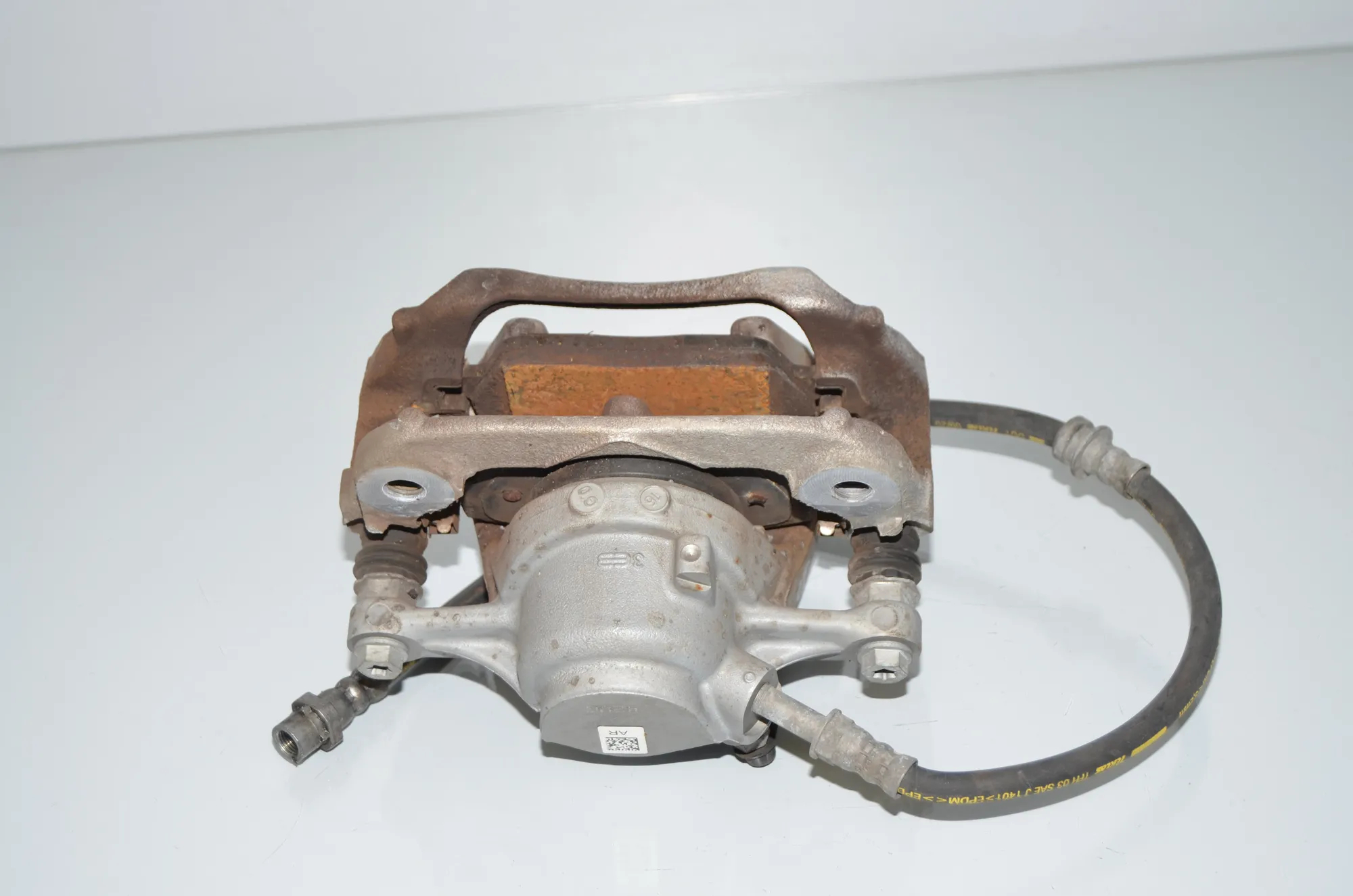 Front Right Brake Caliper – OEM 6860270 · BMW i3 (I01) s Electric 2020 – 3