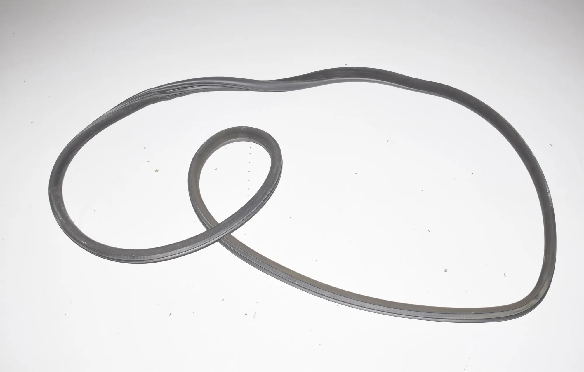 Rear Right Door Seal Rubber – OEM 7182288 · BMW 5 (F10) 530 d 2010 – 3