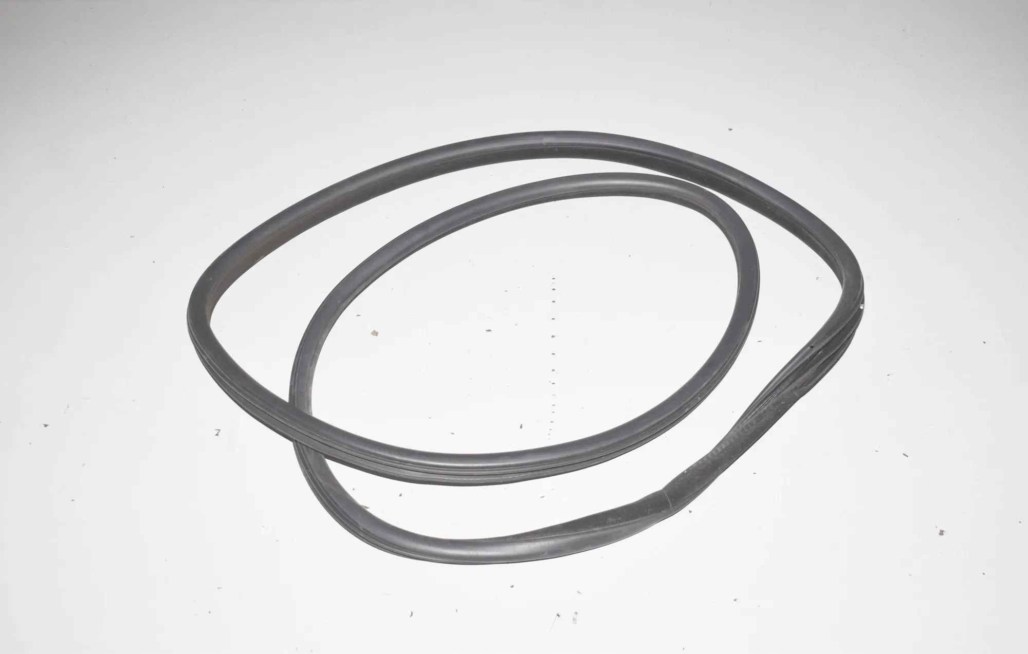 Rear Right Door Seal Rubber – OEM 7182288 · BMW 5 (F10) 530 d 2010