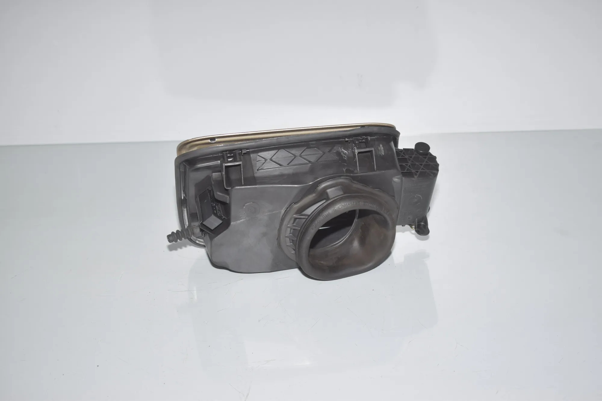 Fuel Tank Flap Cap – OEM 7218336 · BMW 5 (F10) 530 d 2010 – 3