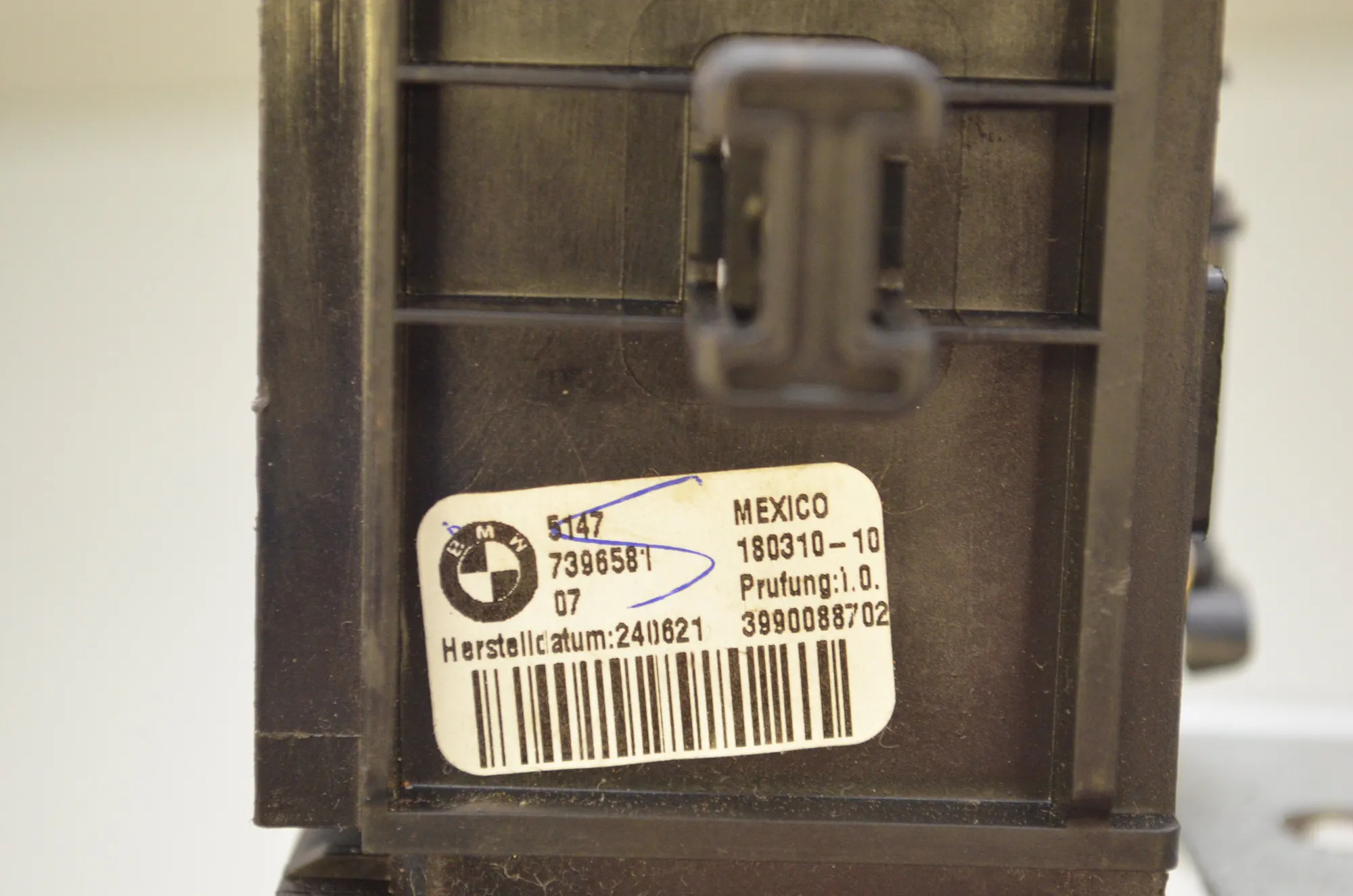 Bracket – OEM 51477396581 · BMW iX3 (G08) (2020 - -) Electric (286 HP) 2022 – 5