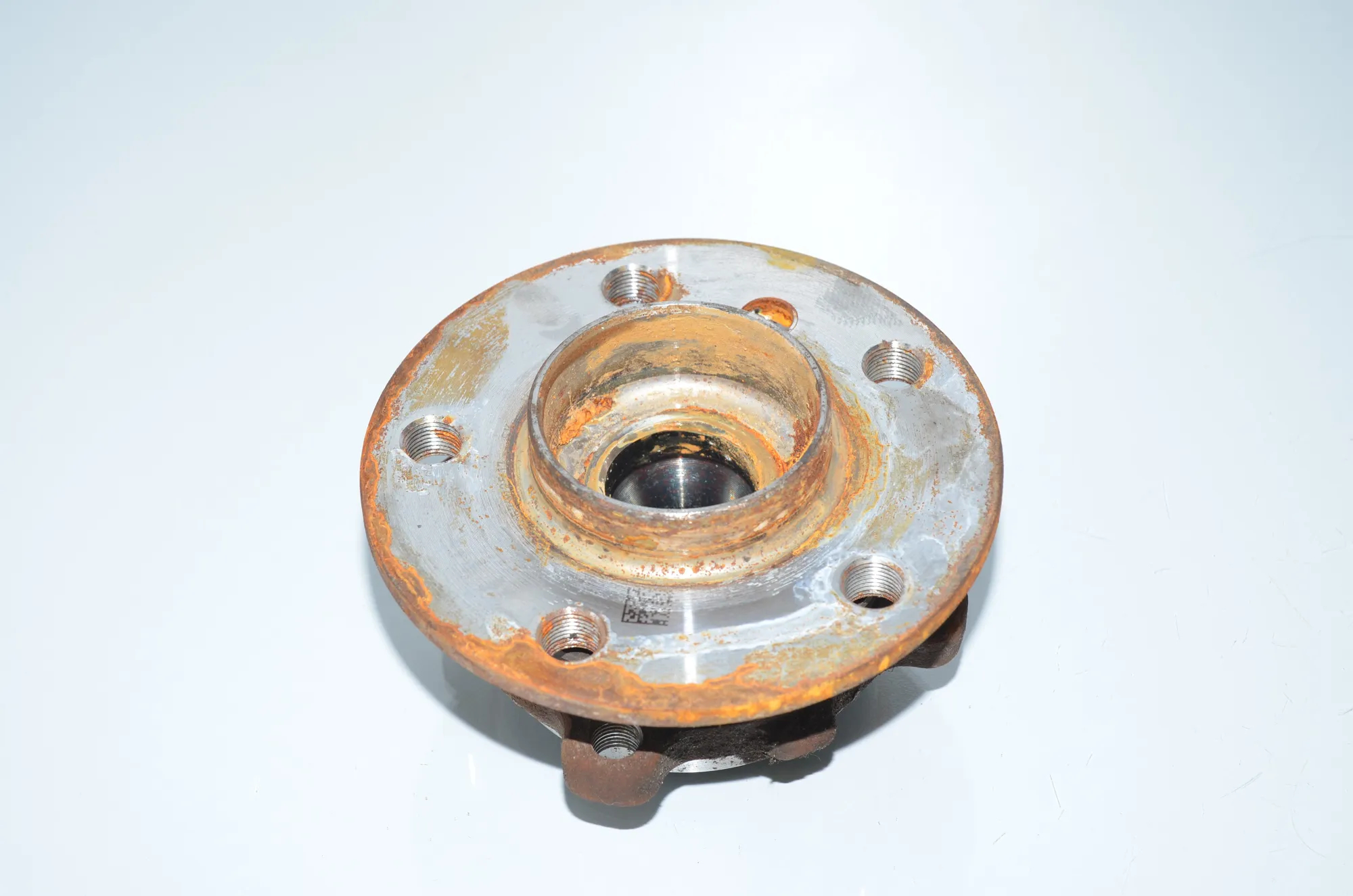 Rear Right Wheel Bearing – OEM 6874443 · BMW i3 (I01) BMW i3 (I01) Electric 2014