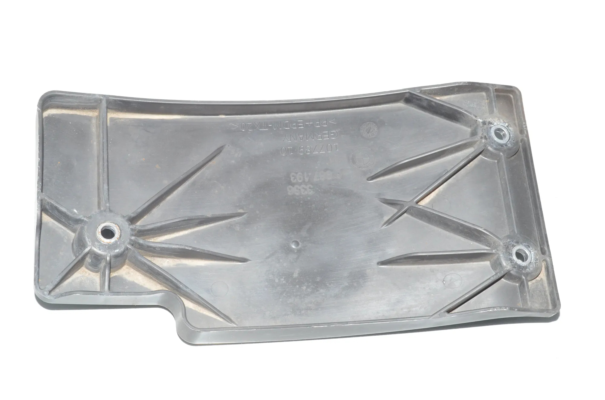 Other Underbody Cover – OEM 33366867193 · BMW 2 Gran Tourer (F46) 218 d xDrive 2020 – 3