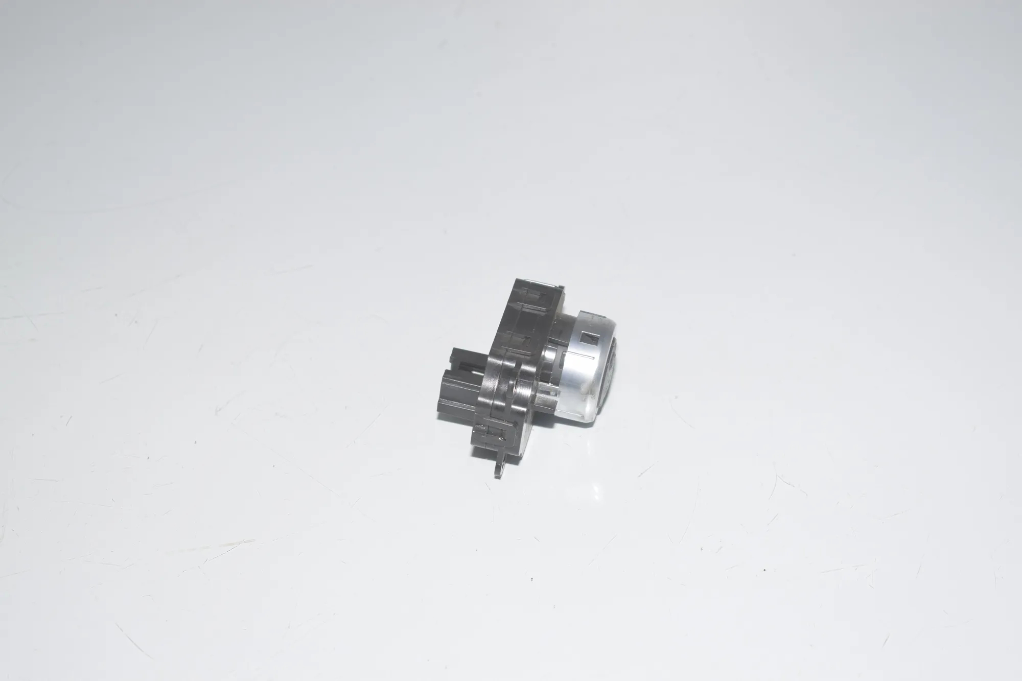 Ignition Start Button – OEM 9229563 · BMW 5 (F10) 530 d 2010 – 3