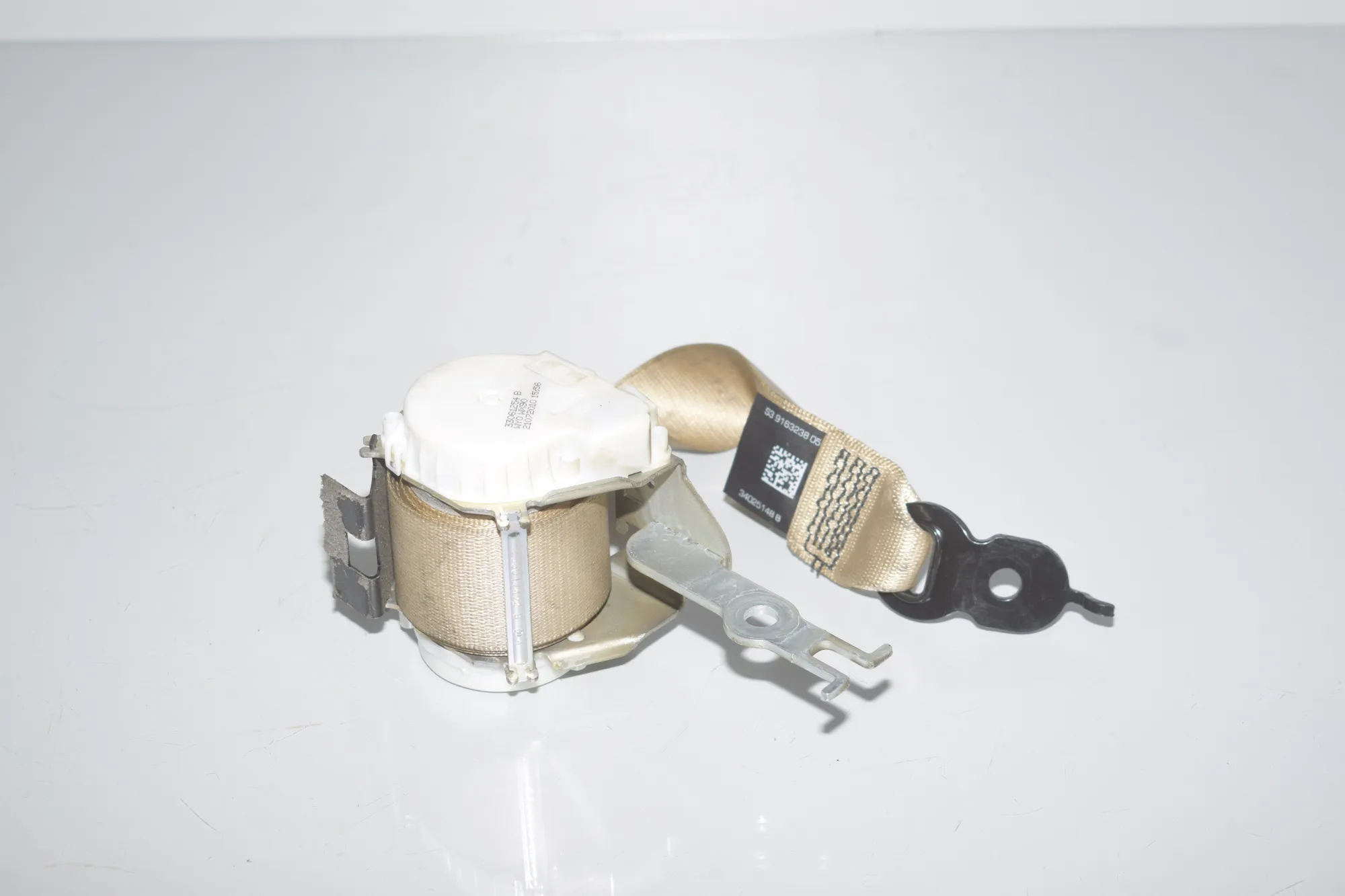 Rear Left Seatbelt – OEM 9163238 · BMW 5 (F10) 530 d 2010 – 2