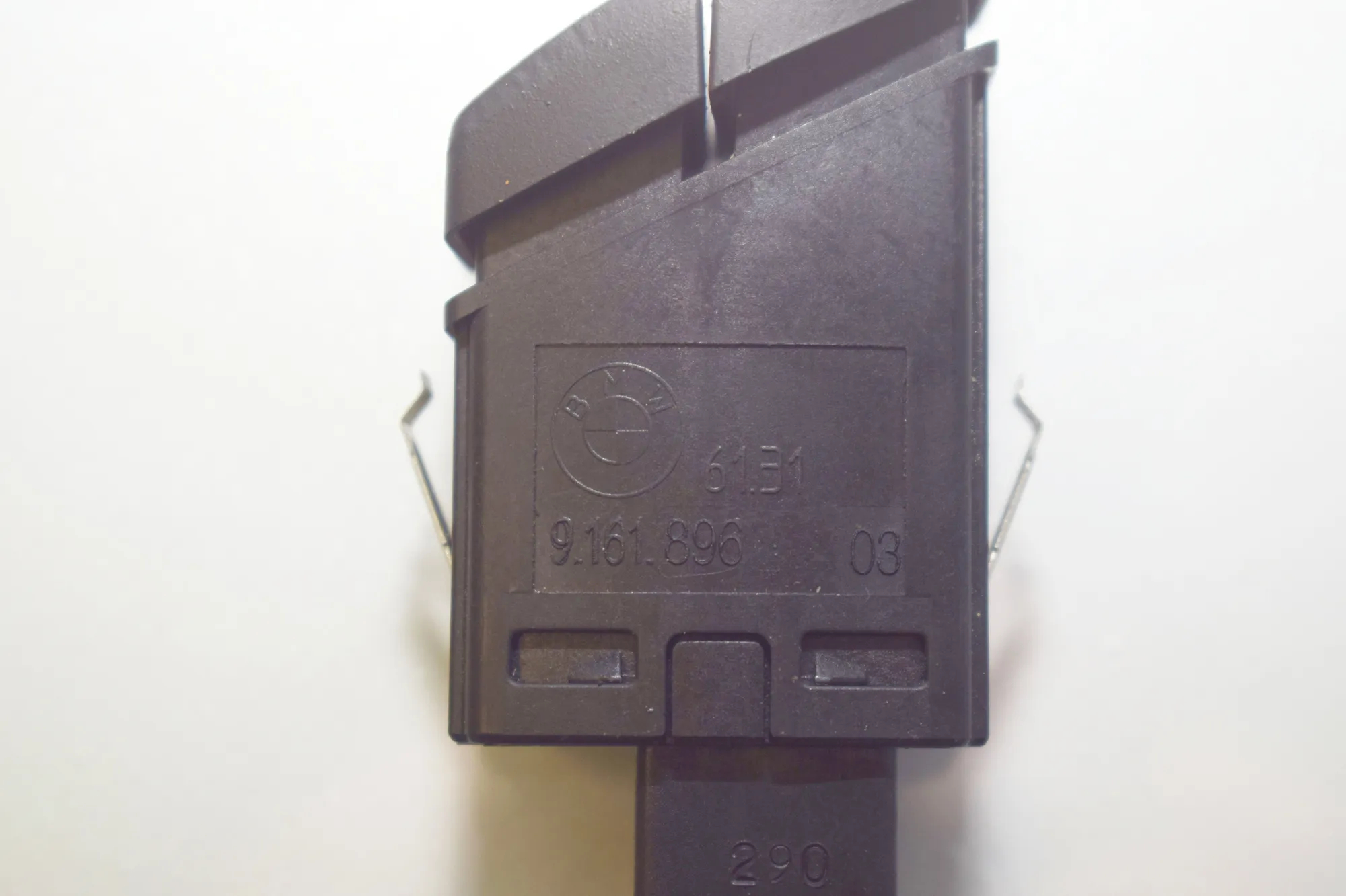 Hazard Button – OEM 9161896 · BMW 5 (F10) 530 d 2010 – 5