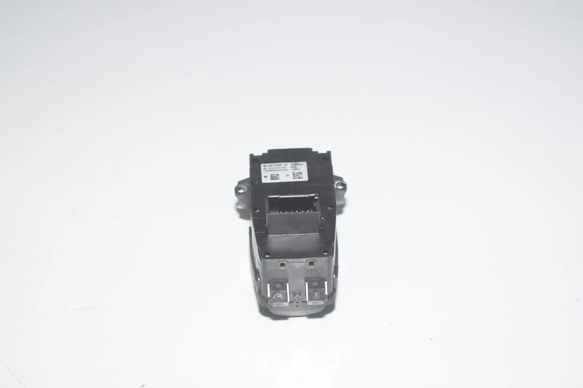 Handbrake Button – OEM 61316822518 · BMW 5 (F10) 530 d 2010 – 5