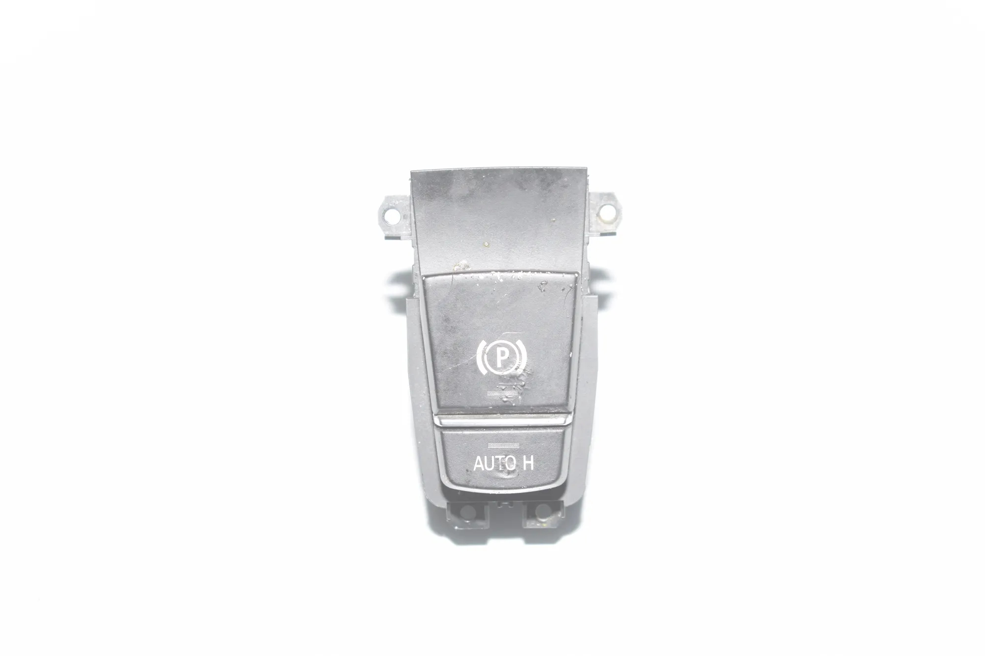 Handbrake Button – OEM 61316822518 · BMW 5 (F10) 530 d 2010 – 2