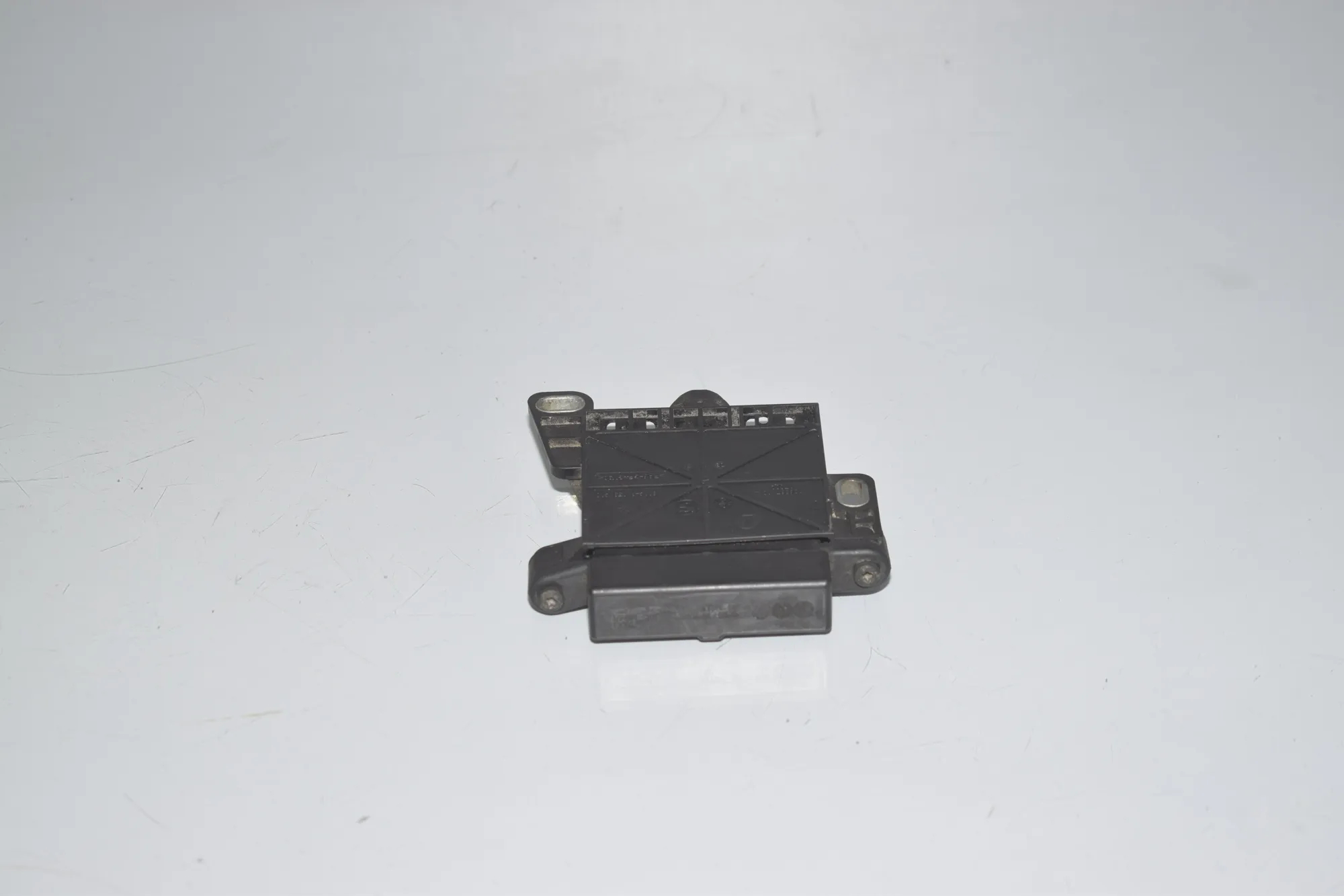 Power Distribution Unit – OEM 9153418 · BMW 5 (F10) 530 d 2010 – 3