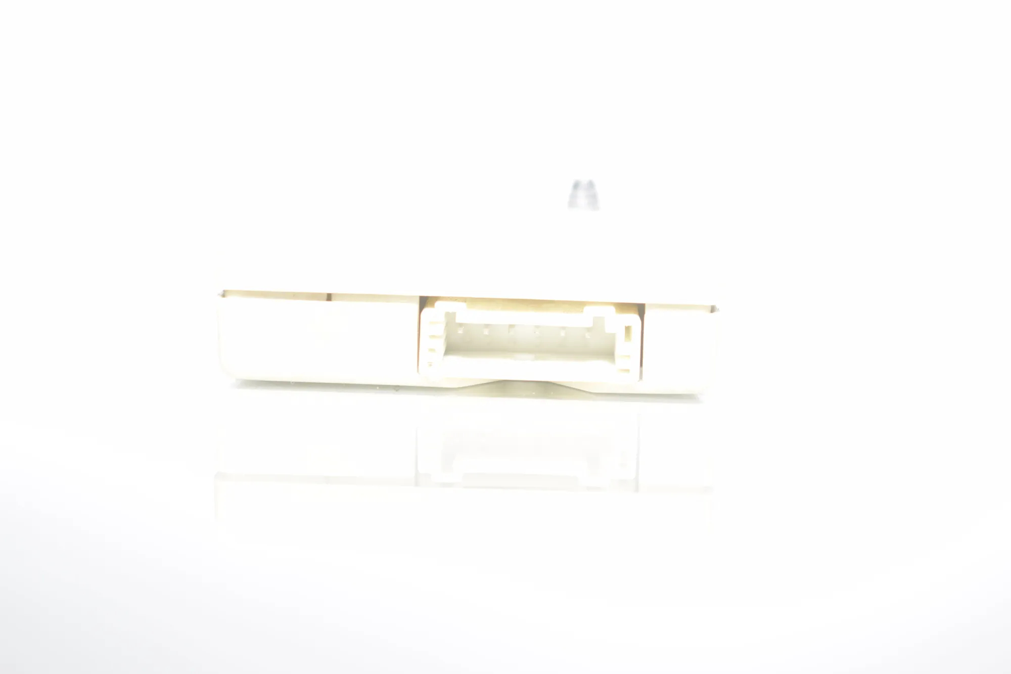 Antenna – OEM 9140179 · BMW 5 (F10) 530 d 2010 – 3