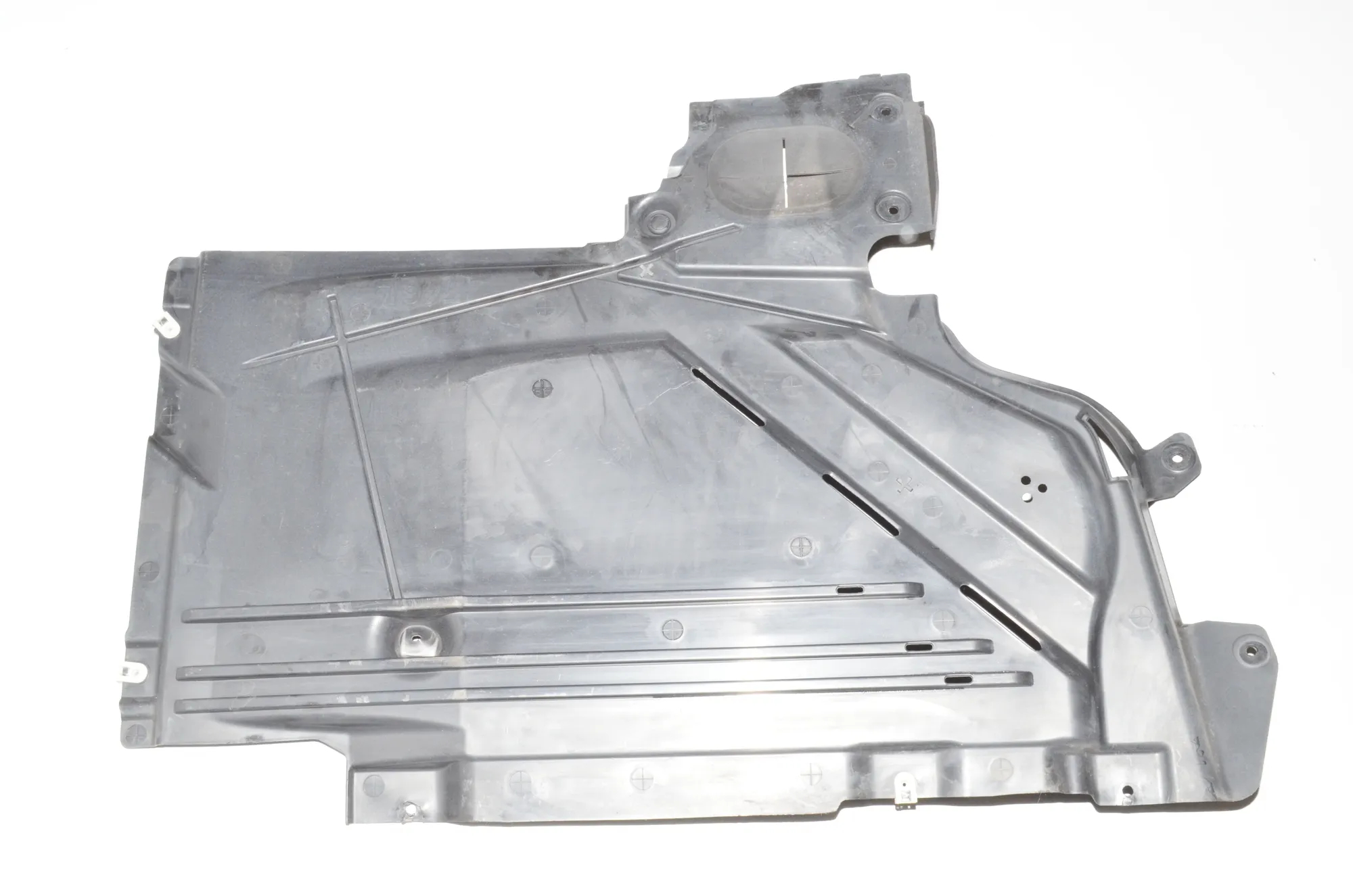 Rear Left Underbody Cover – OEM 7290807 · BMW 2 Gran Tourer (F46) 218 d xDrive 2020