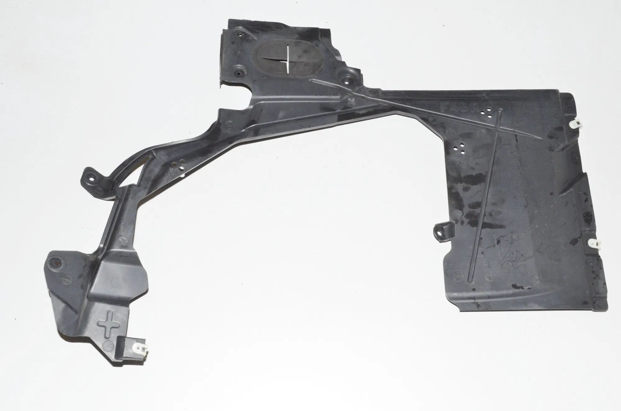 Rear Right Underbody Cover – OEM 7290808 · BMW 2 Gran Tourer (F46) 218 d xDrive 2020 – 4