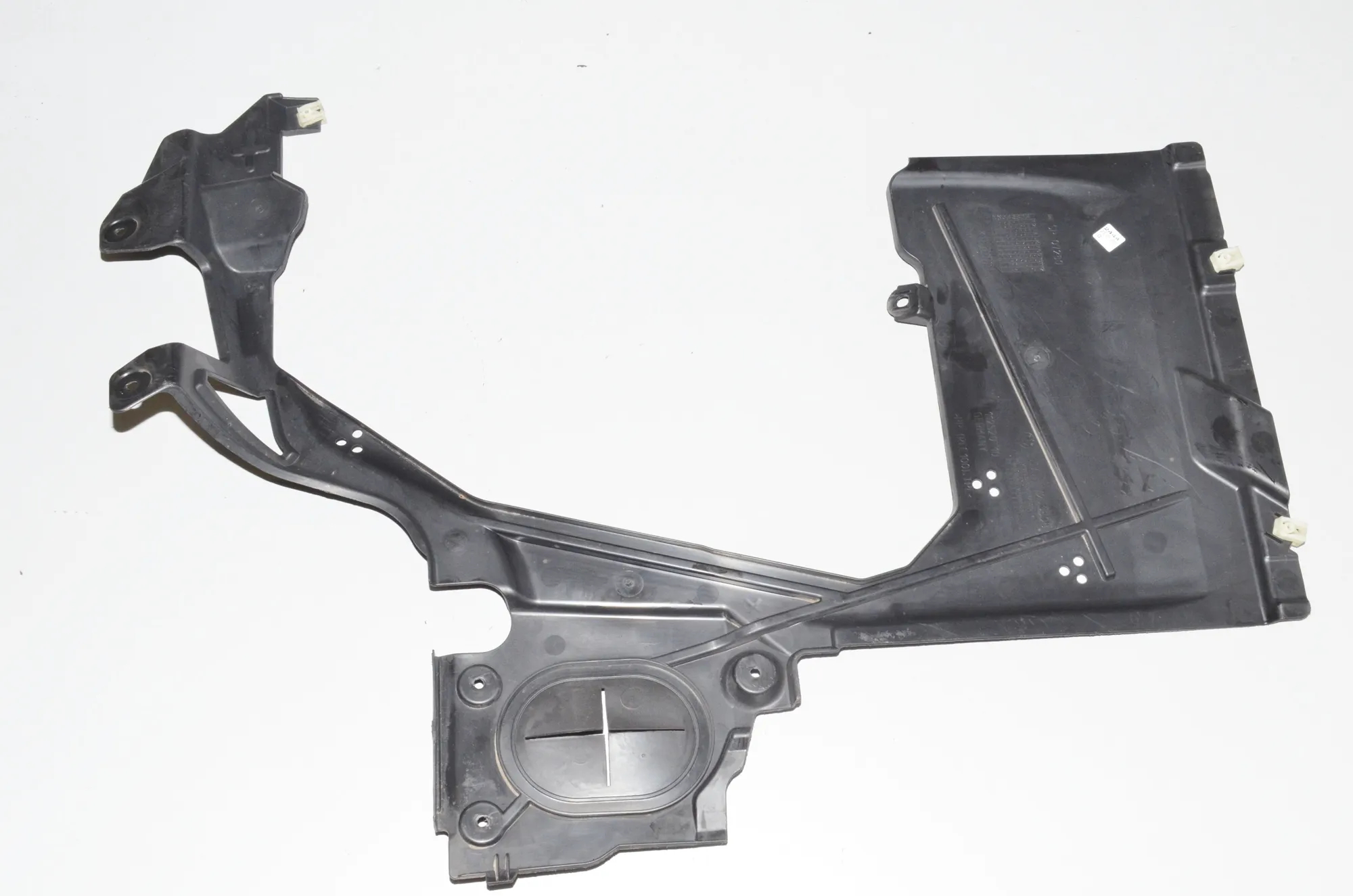 Rear Right Underbody Cover – OEM 7290808 · BMW 2 Gran Tourer (F46) 218 d xDrive 2020 – 2