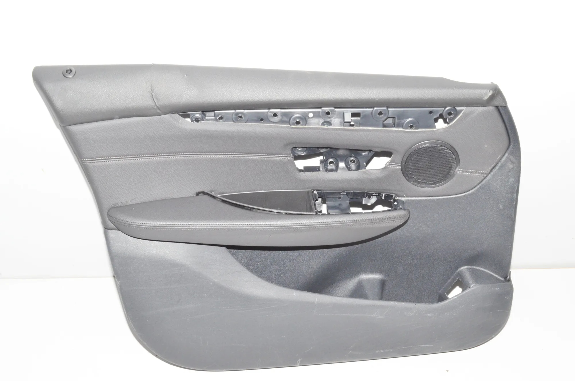 Front Left Door Panel – OEM 2446805 · BMW 2 Gran Tourer (F46) 218 d xDrive 2020