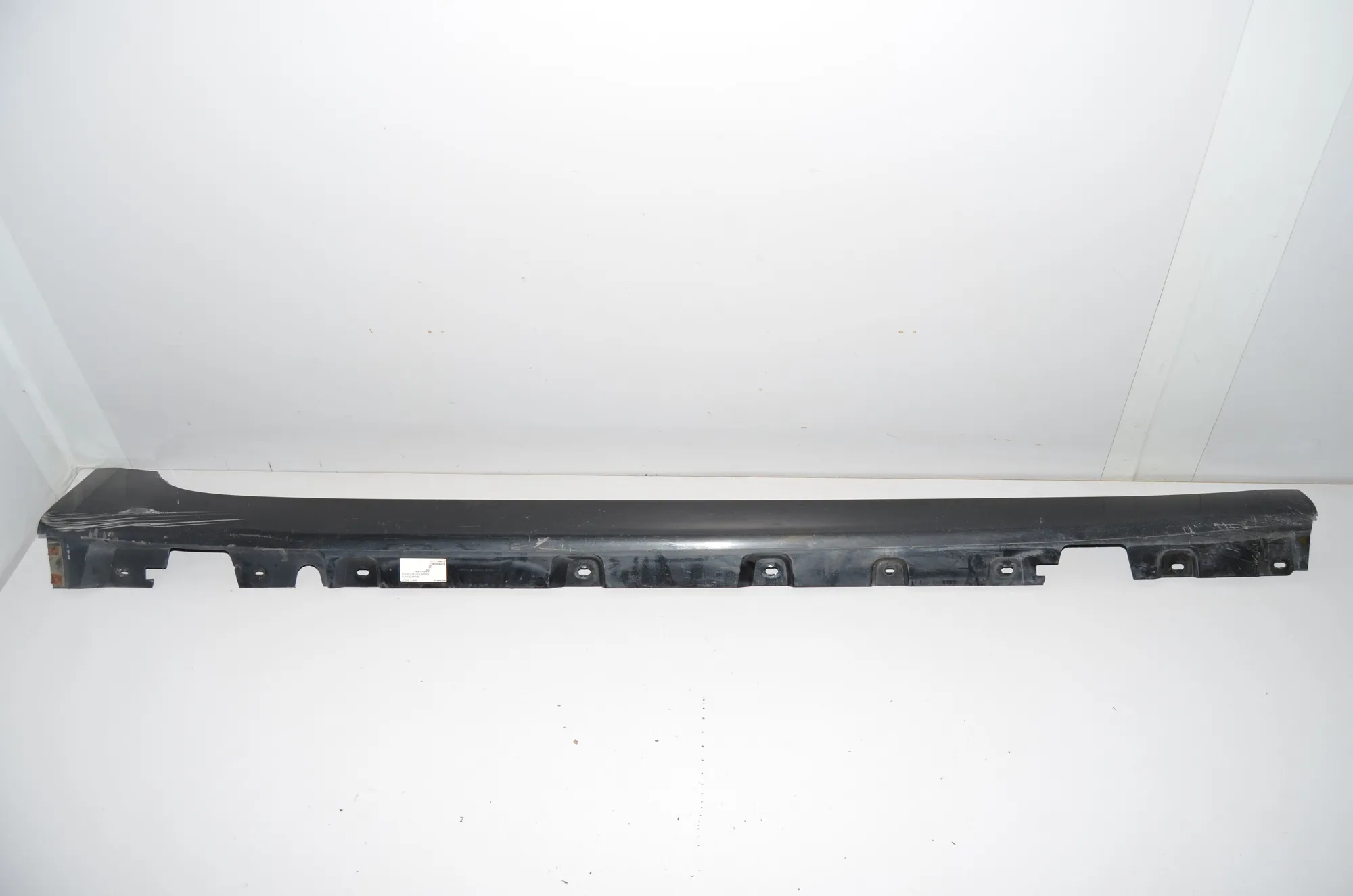 Right Side Plastic Sideskirt Cover – OEM 7201252 · BMW 5 Gran Turismo (F07) 530 d 2009 – 3