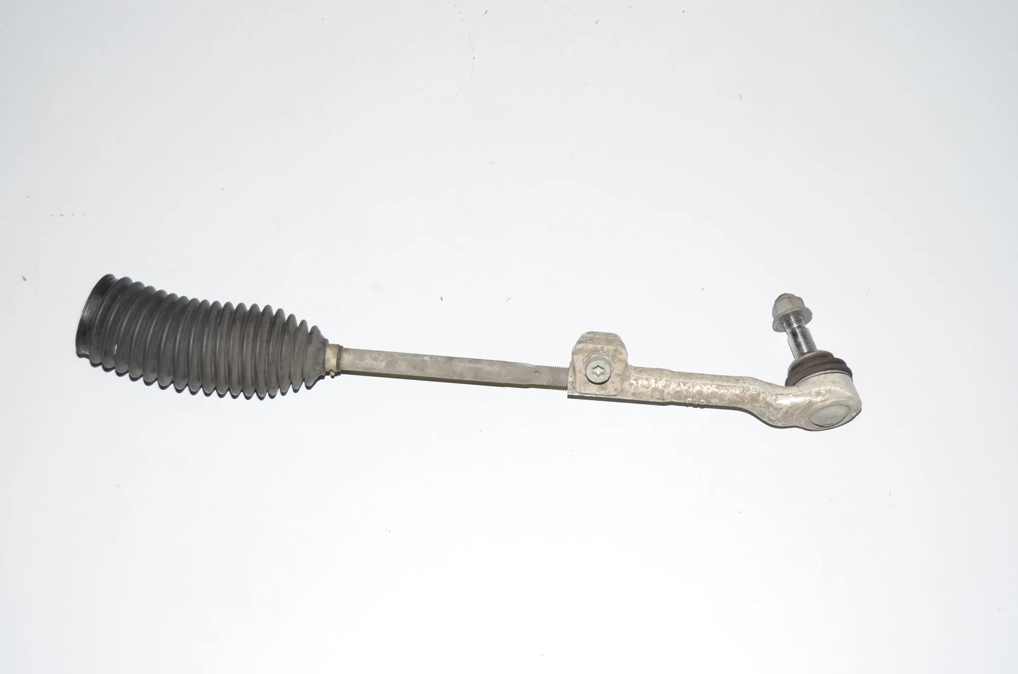 Left Side Steering Tie Rod – OEM 32216851409 · BMW i3 (I01) s Electric 2020