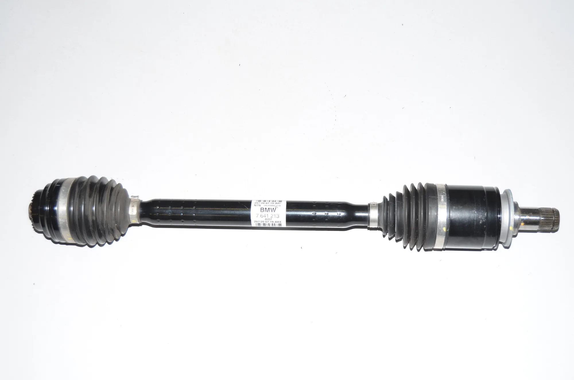 Rear Left Driveshaft – OEM 7641213 · BMW i3 (I01) s Electric 2020 – 3