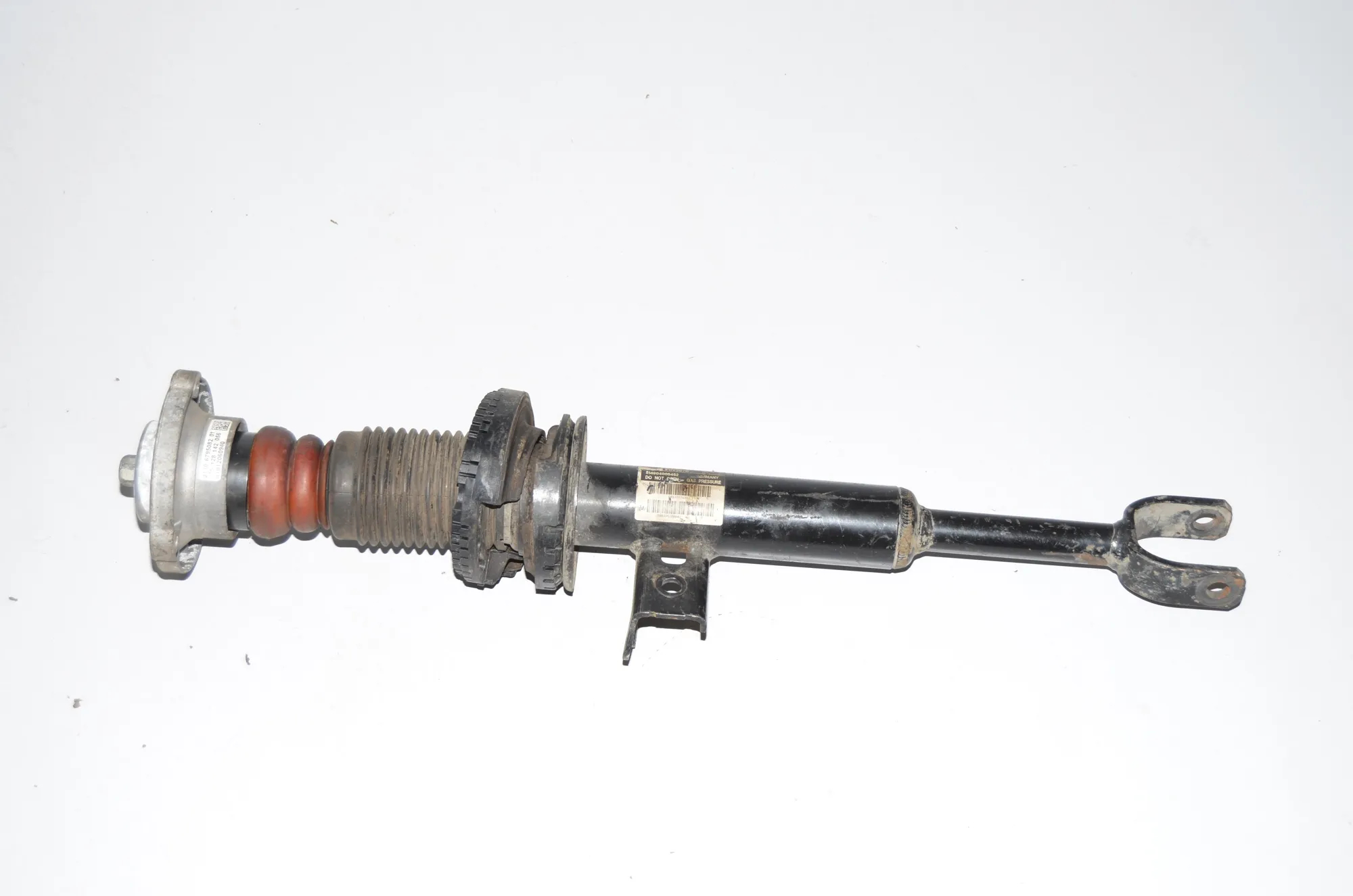 Front Right Shock Absorber – OEM 31316797768 · BMW 5 Touring (F11) BMW 5 Touring (F11) 525 d 2010 – 4
