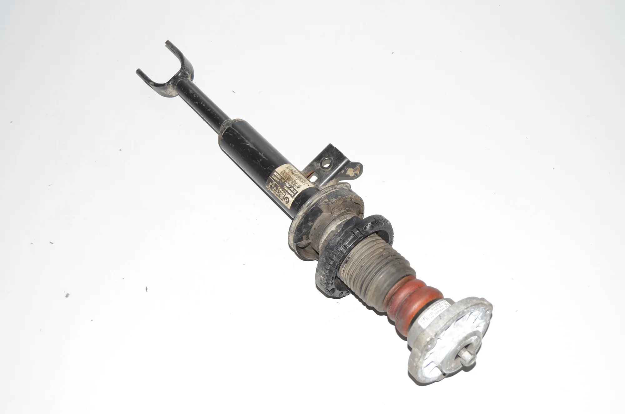 Front Right Shock Absorber – OEM 31316797768 · BMW 5 Touring (F11) BMW 5 Touring (F11) 525 d 2010 – 3