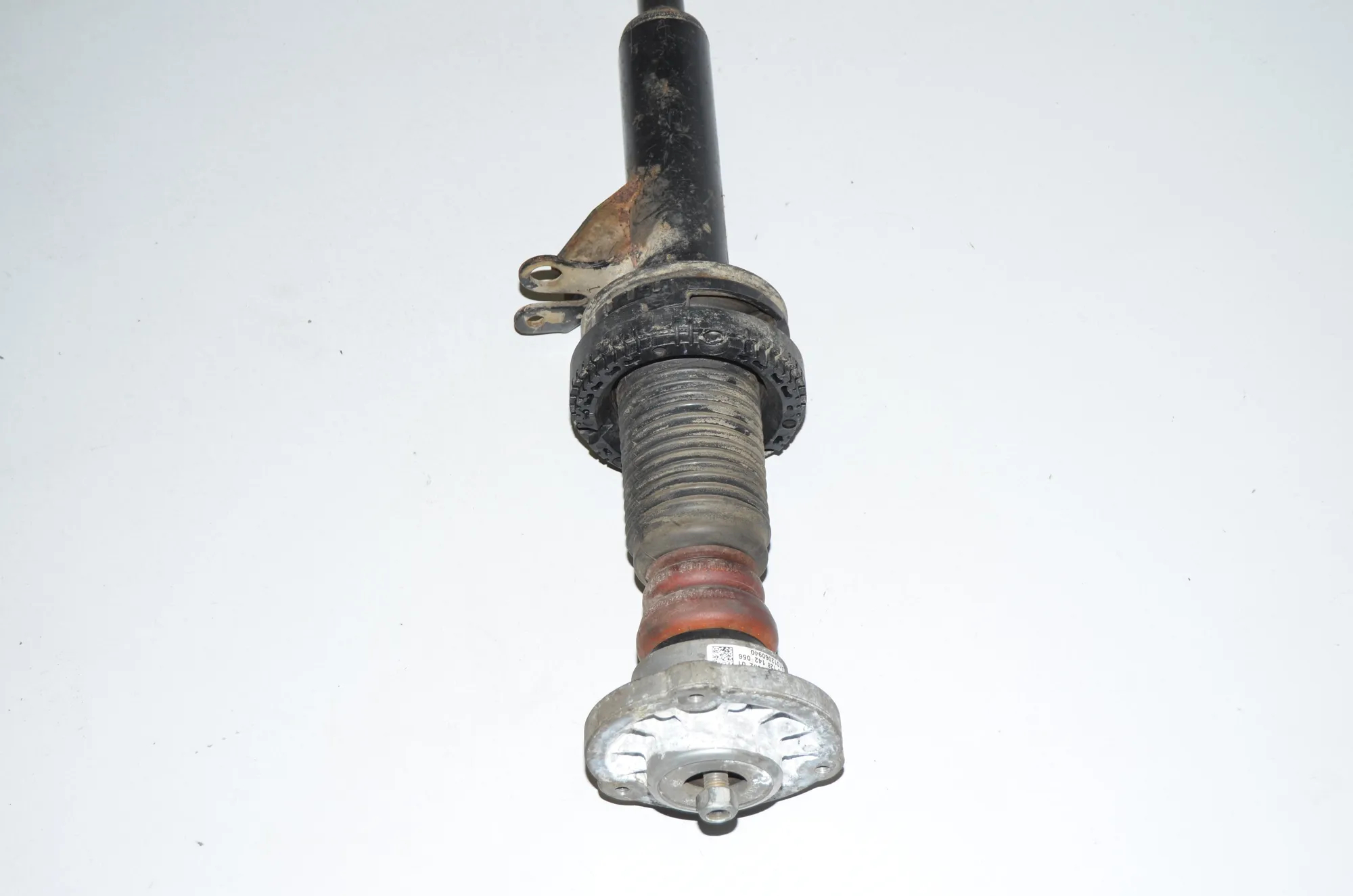 Front Right Shock Absorber – OEM 31316797768 · BMW 5 Touring (F11) BMW 5 Touring (F11) 525 d 2010 – 5