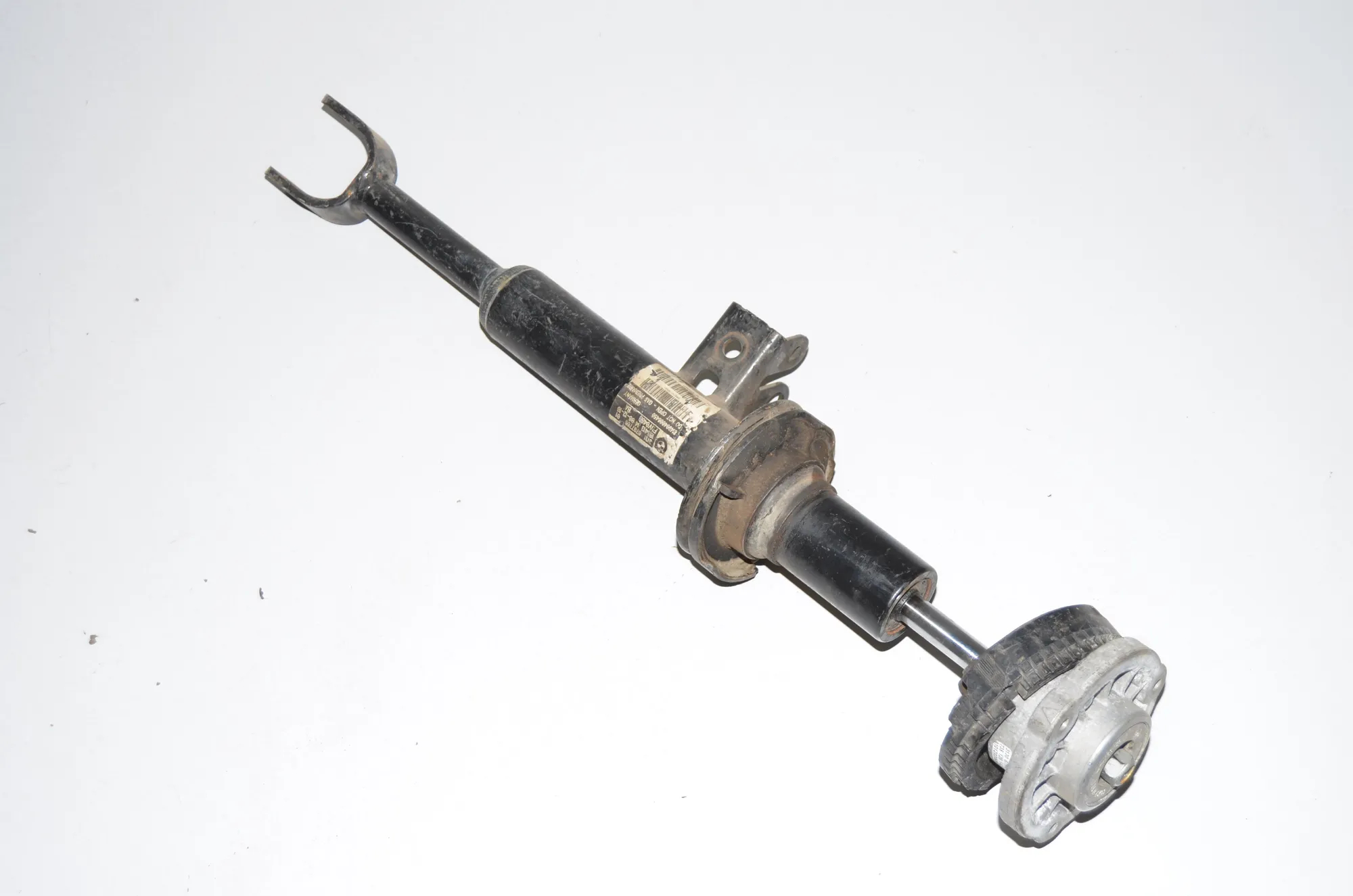 Front Right Shock Absorber – OEM 6797766 · BMW 5 Touring (F11) BMW 5 Touring (F11) 520 d 2010 – 4