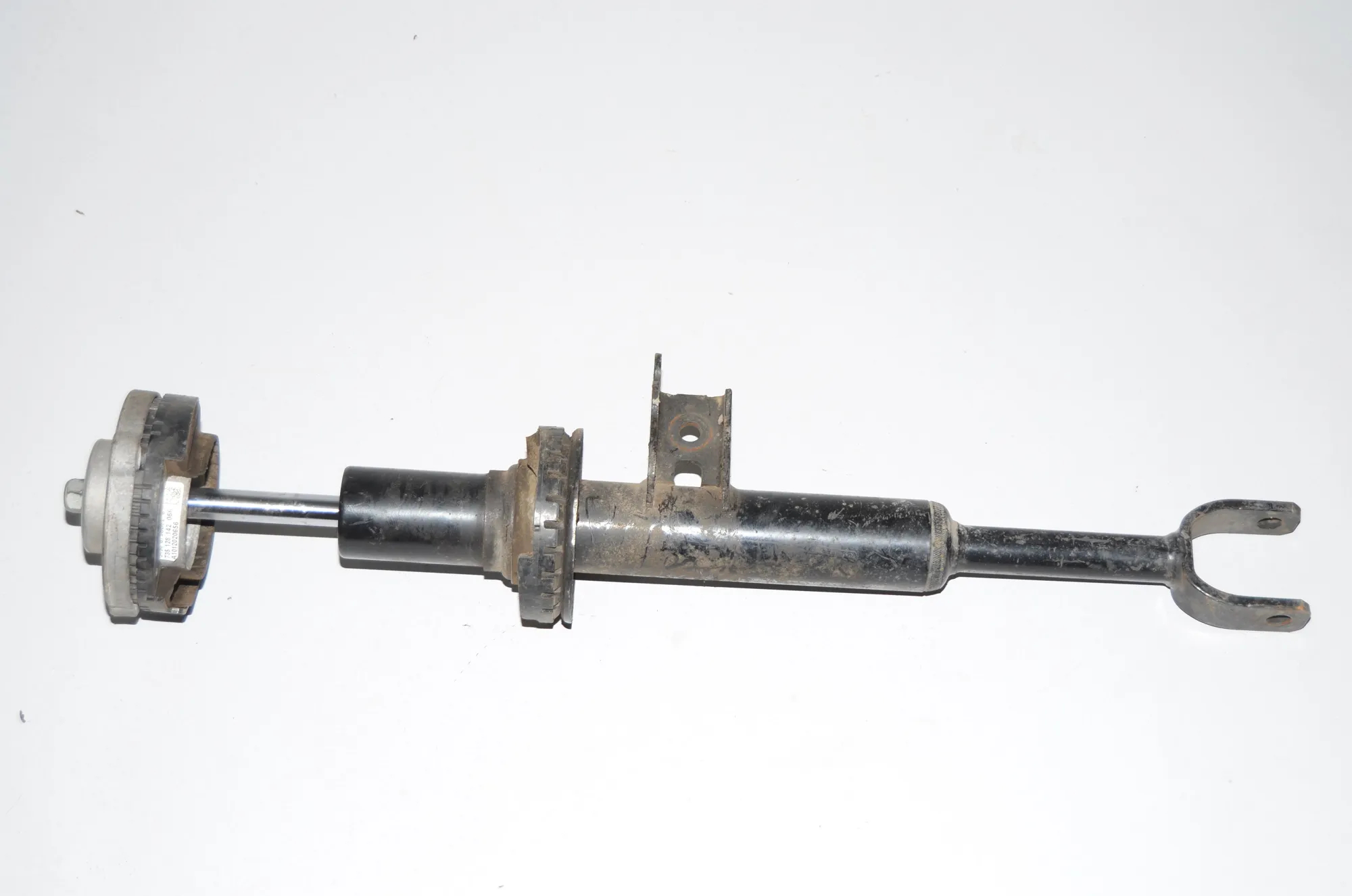 Front Right Shock Absorber – OEM 6797766 · BMW 5 Touring (F11) BMW 5 Touring (F11) 520 d 2010 – 2