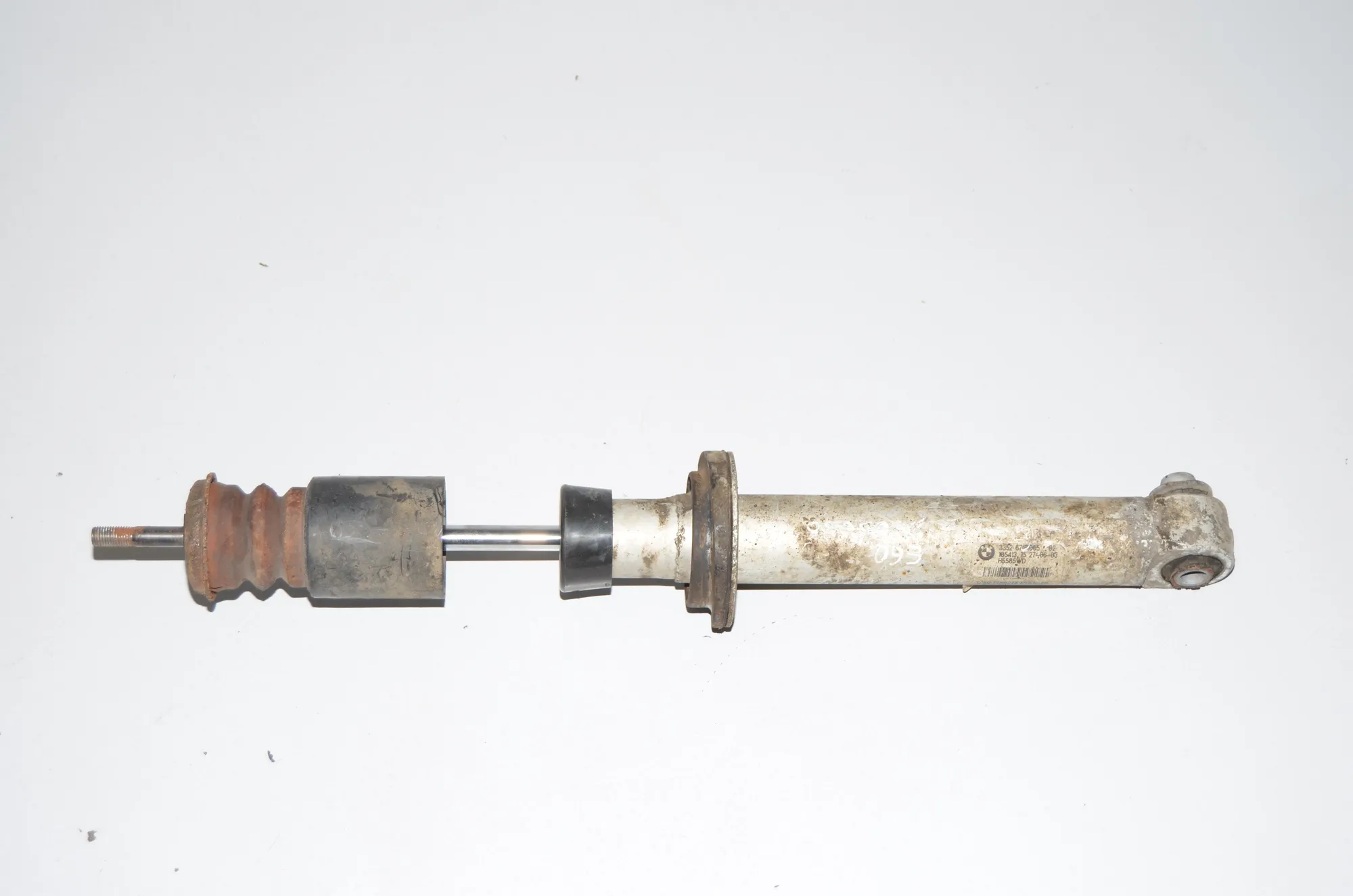 Rear Left Shock Absorber – OEM 33526766605 · BMW 5 (E60) 520 i 2003