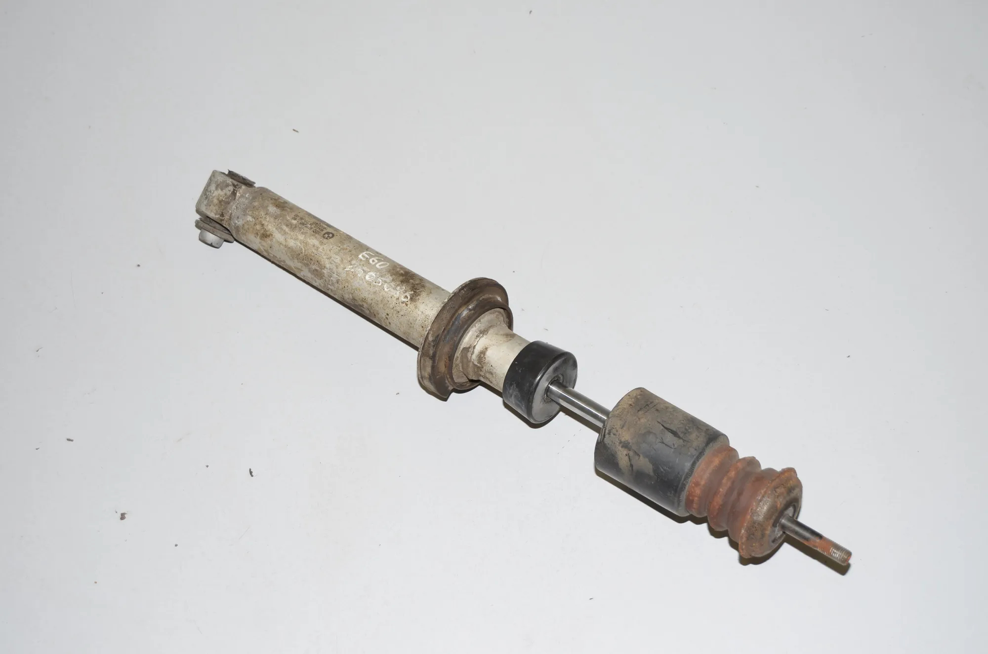 Rear Left Shock Absorber – OEM 33526766605 · BMW 5 (E60) 520 i 2003 – 3