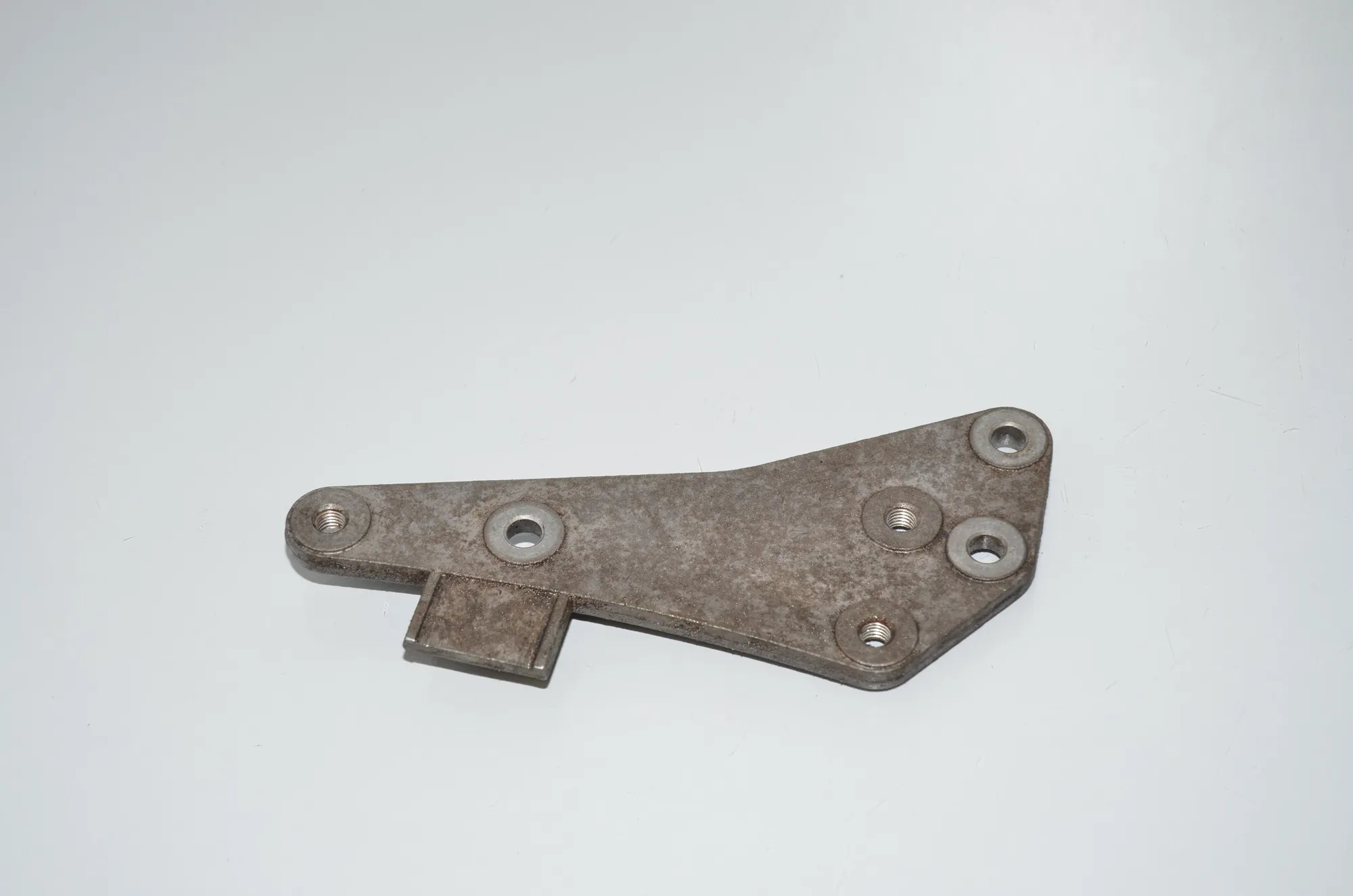 Bracket – OEM 7629911 · BMW 5 (F10) BMW 5 (F10) 535 i 2010 – 4