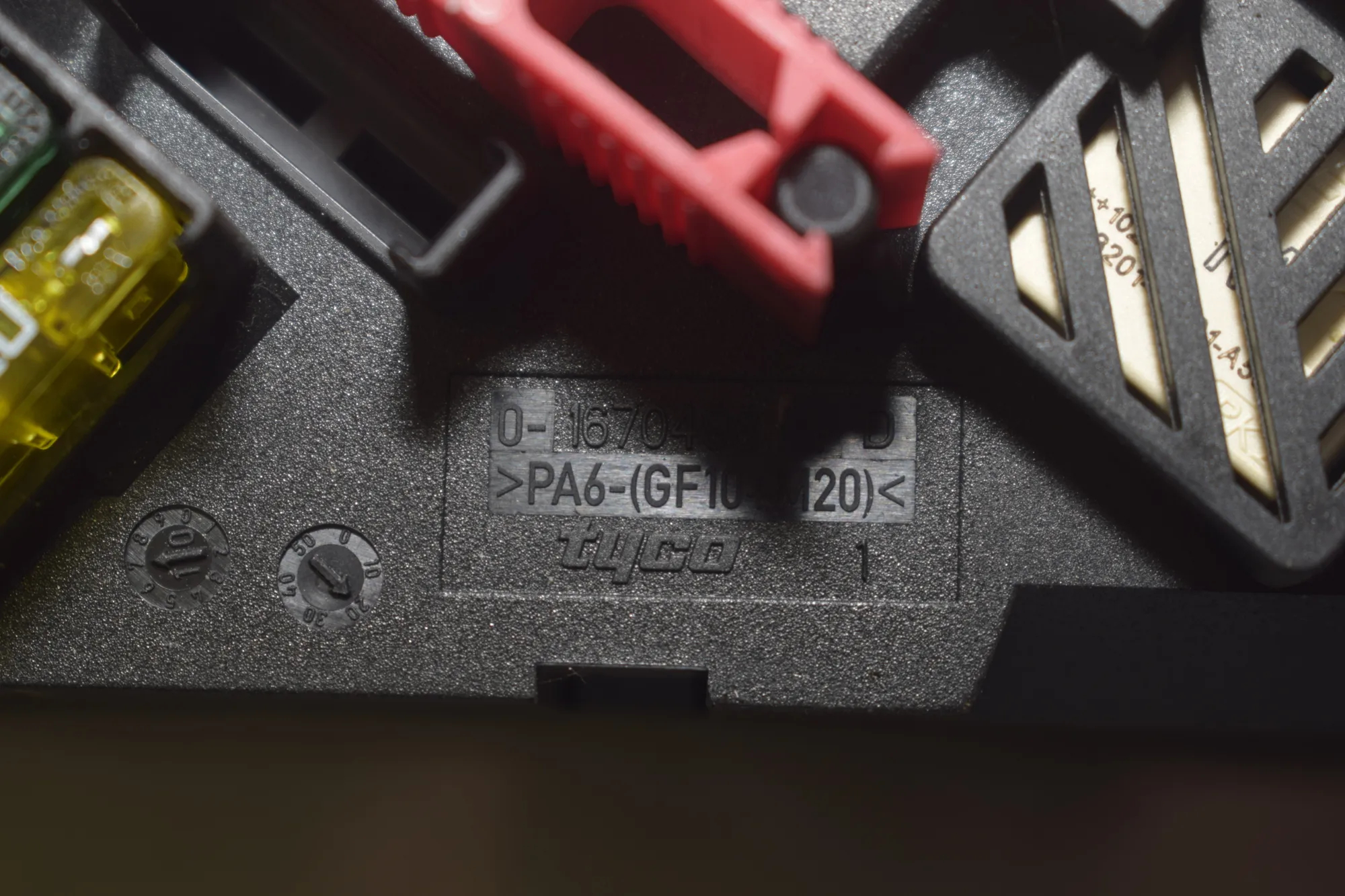 Fuse Box – OEM 9210857 · BMW 5 (F10) 530 d 2010 – 5