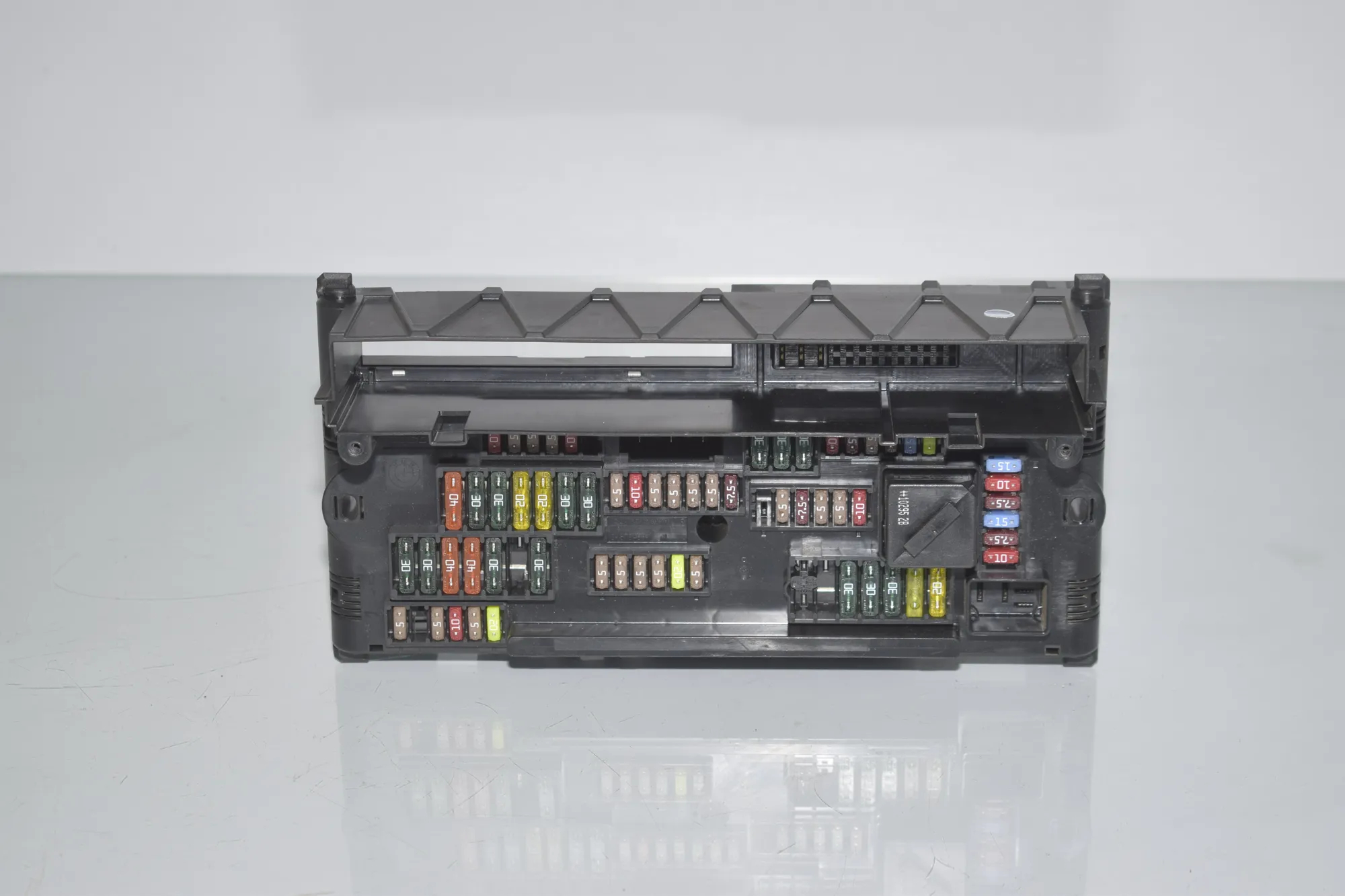 Fuse Box – OEM 9210861 · BMW 5 (F10) 530 d 2010 – 3