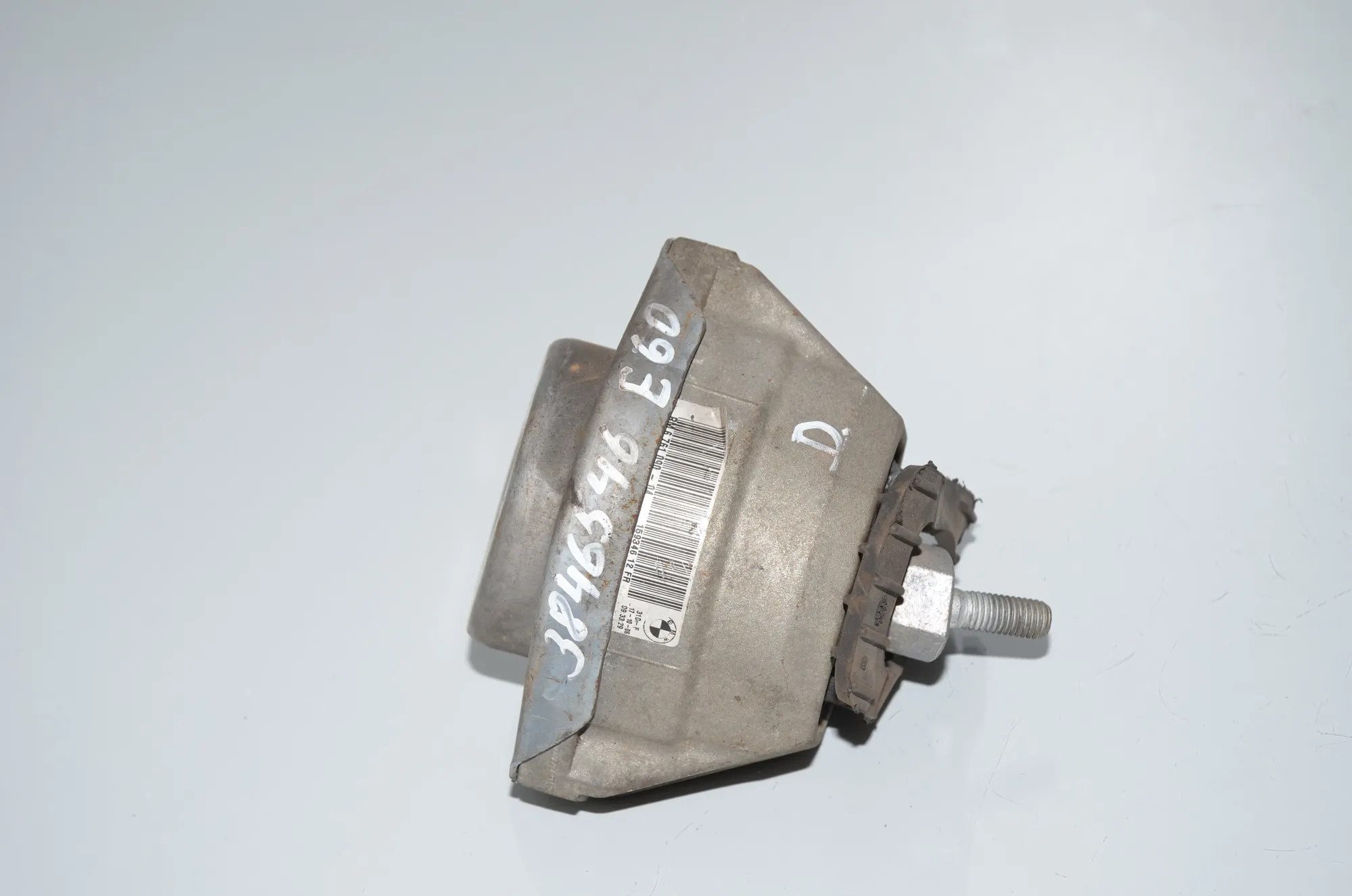 Right Side Engine Mount – OEM 6761090 · BMW 5 (E60) 523 i 2006 – 3