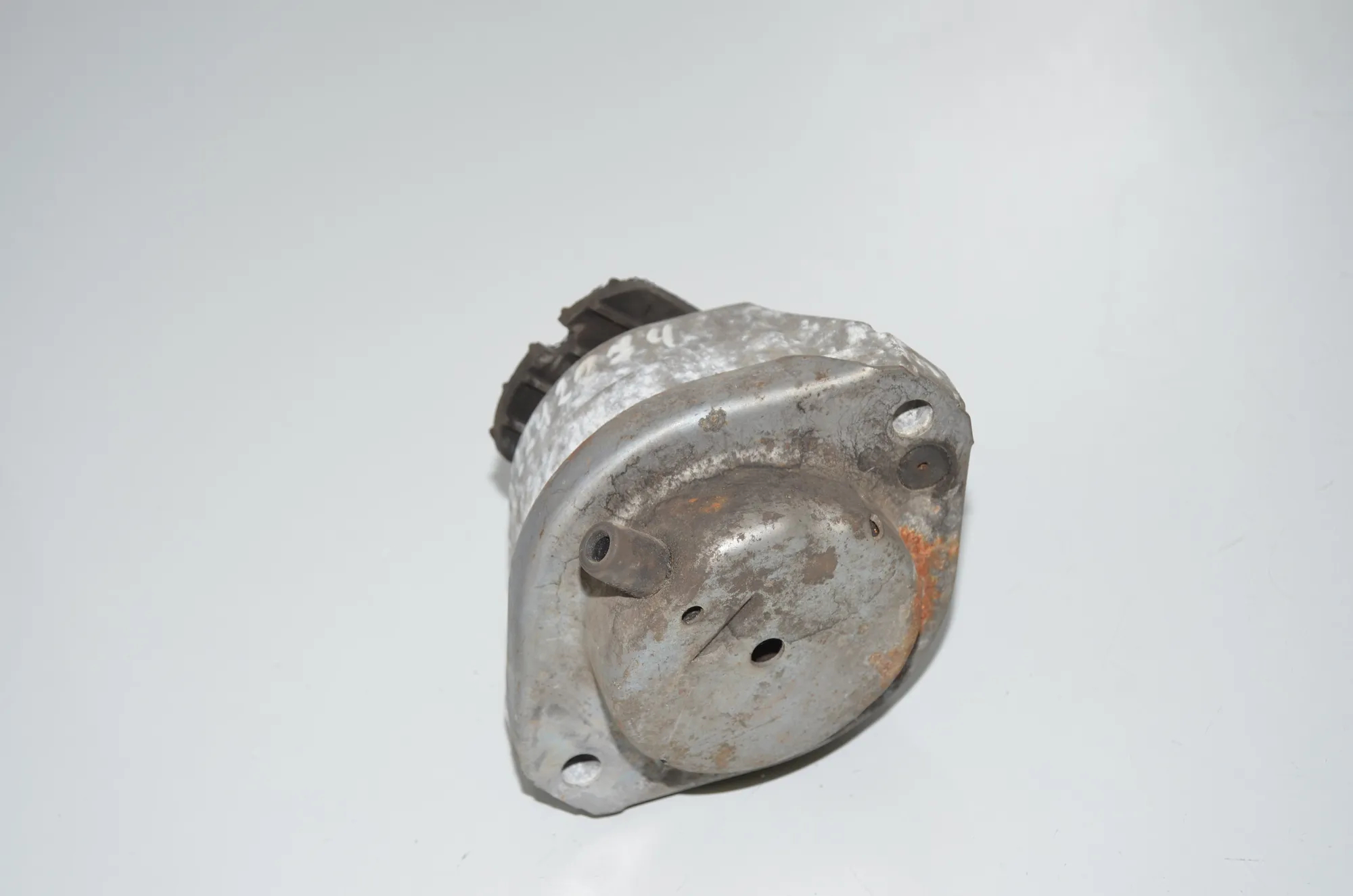 Right Side Engine Mount – OEM 6774620 · BMW 5 (E60) 530 d 2005 – 2