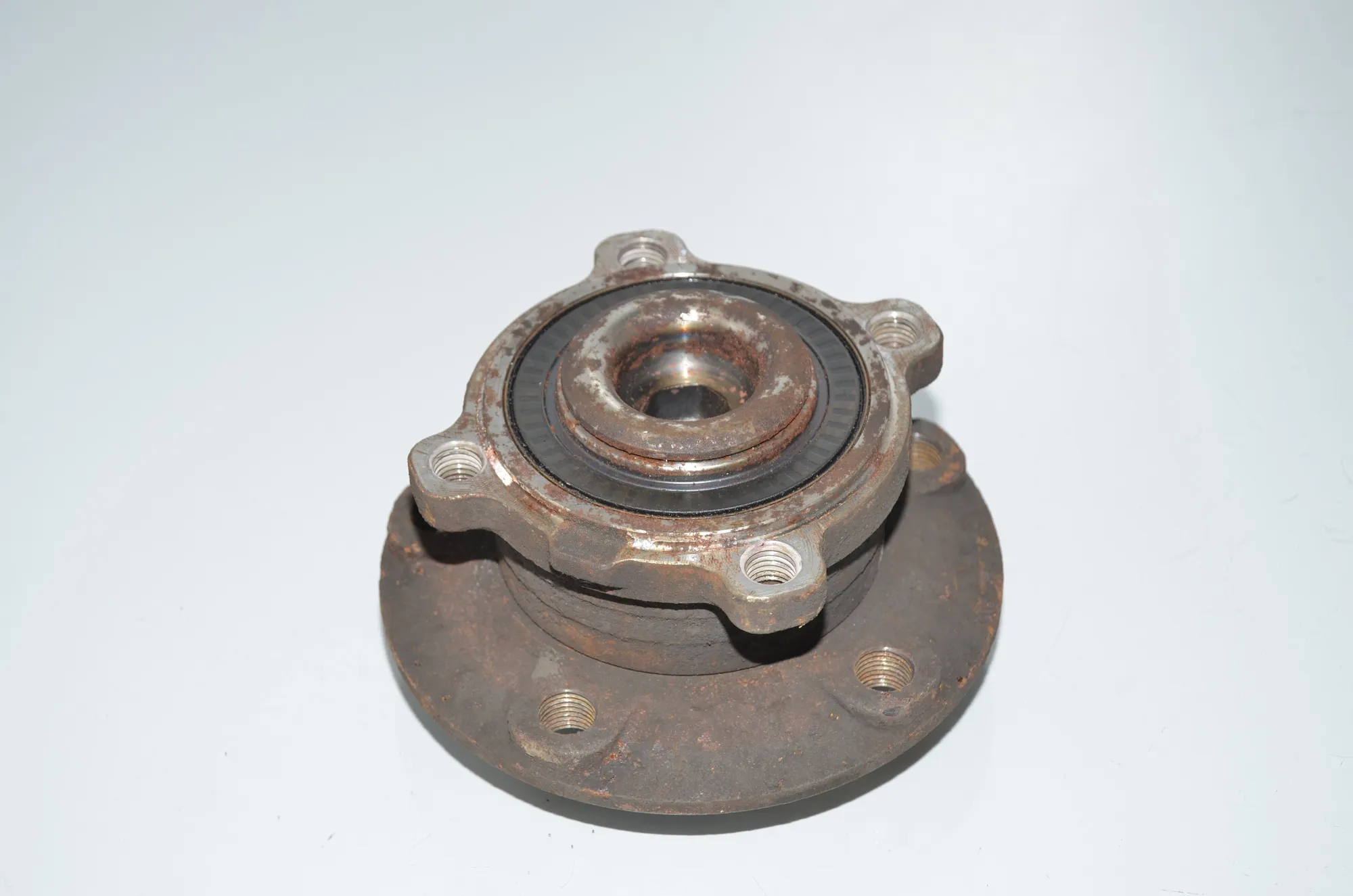 Front Left Wheel Bearing – OEM 31226750217 · BMW 7 (E65, E66, E67) 730 Ld 2005 – 3
