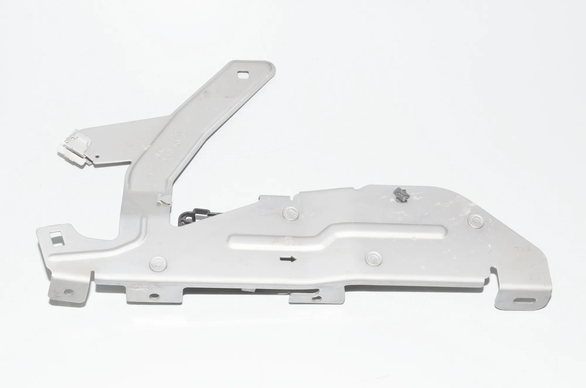 Bracket – OEM 9887386 · BMW 2 Gran Tourer (F46) 218 d xDrive 2020 – 4
