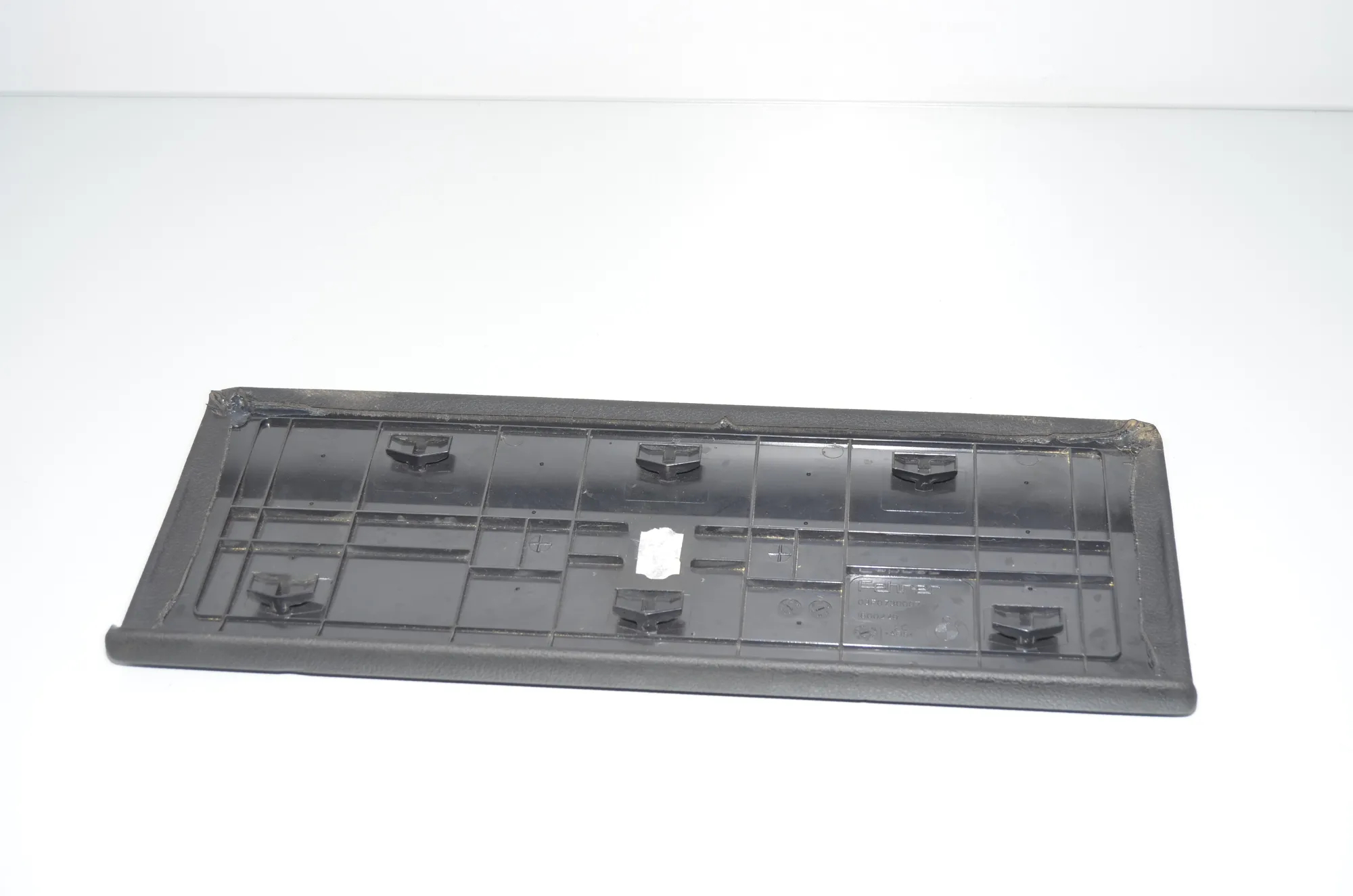 Other Boot Trunk Parts – OEM 1600229 · BMW 5 Gran Turismo (F07) 530 d 2009 – 4