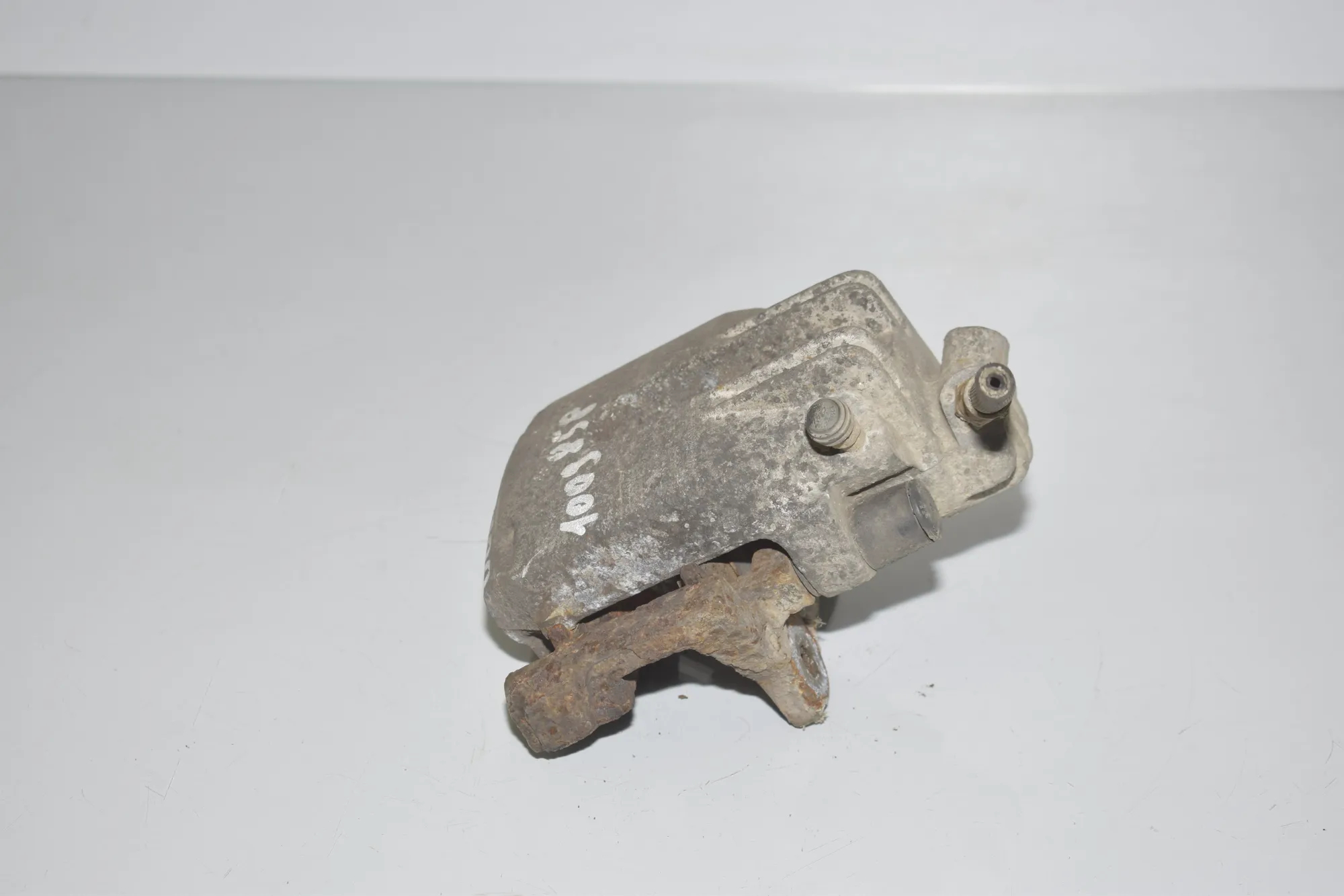 Rear Right Brake Caliper – OEM 1163650 · BMW 5 (E39) BMW 5 (E39) 520 d 2001 – 2