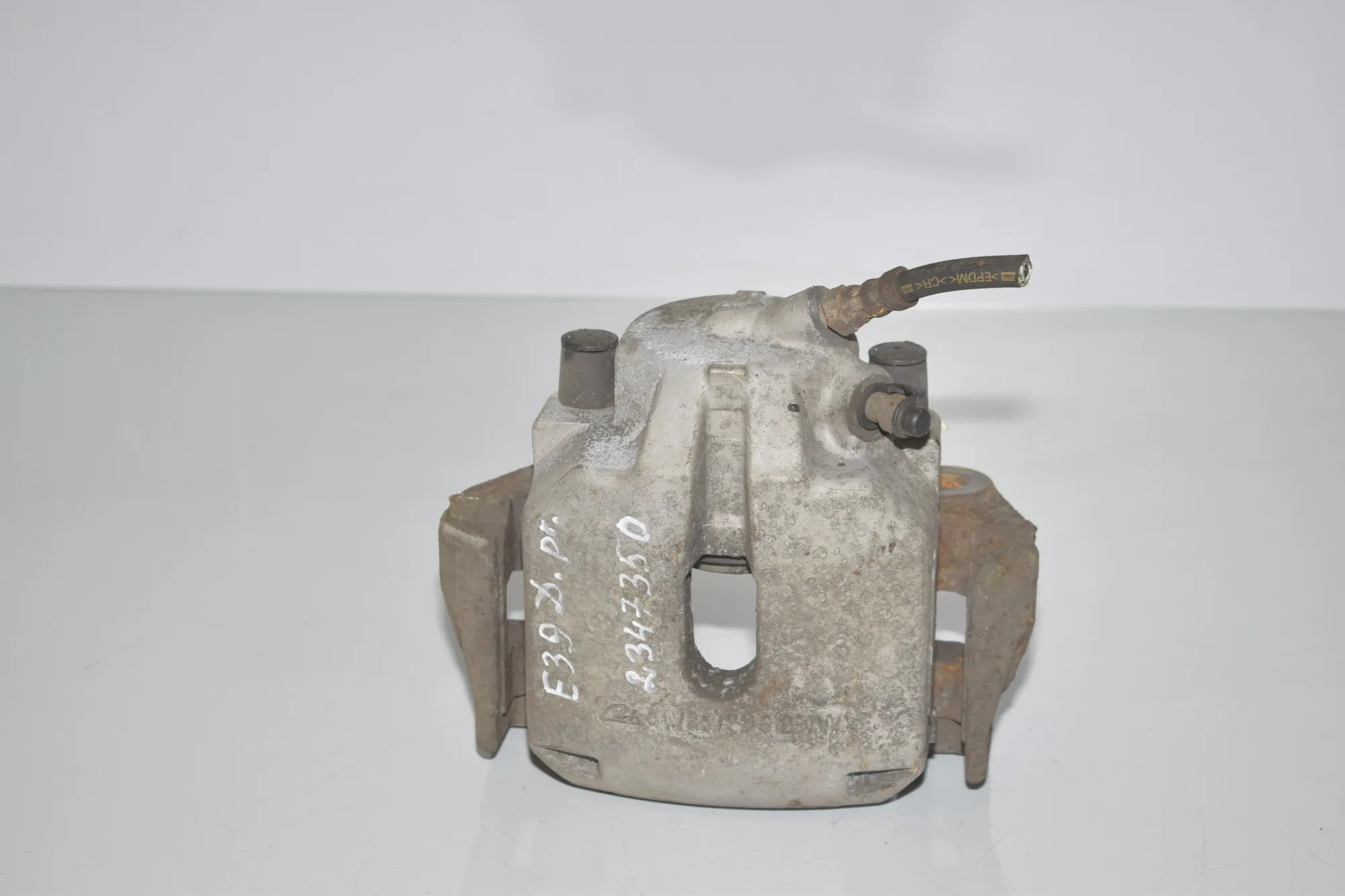 Front Right Brake Caliper – OEM 1163386 · BMW 5 (E39) BMW 5 (E39) 520 d 2001